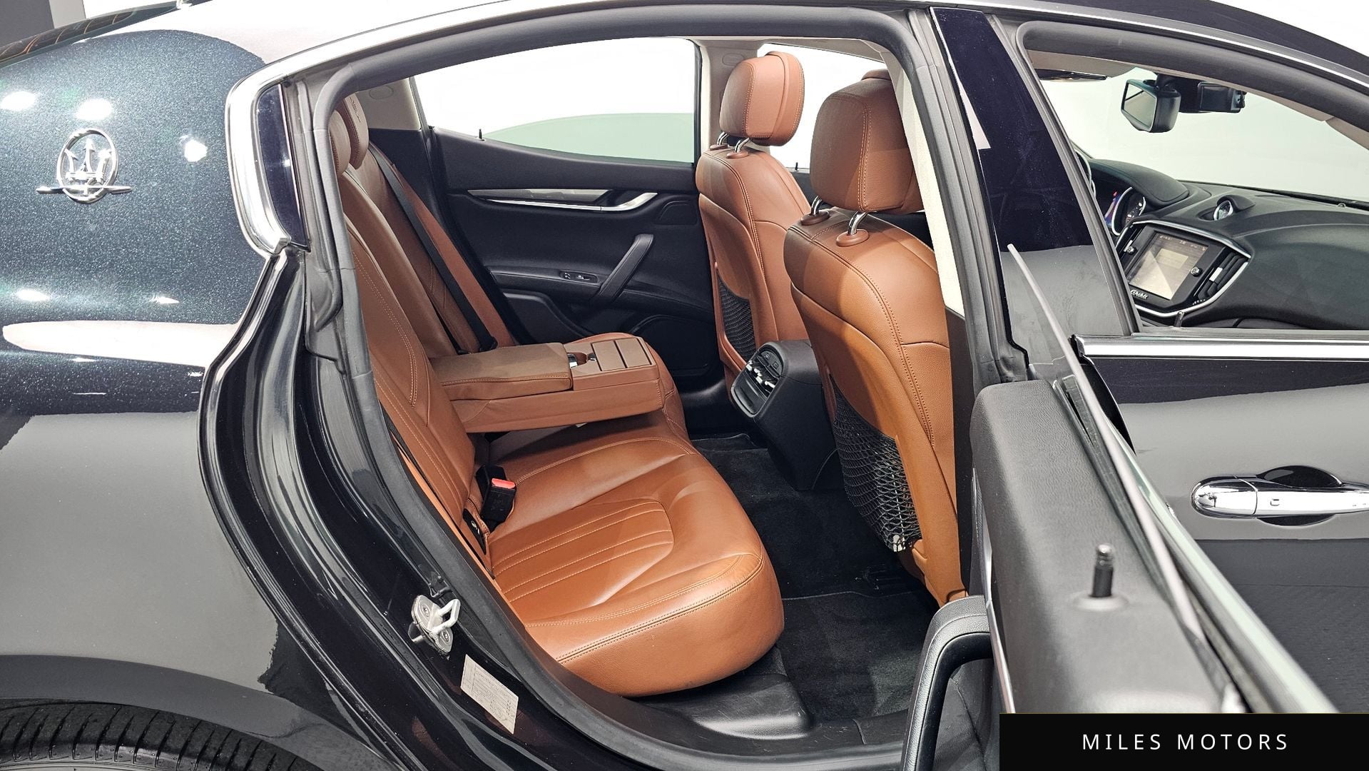 Maserati 기블리 2015 — миниатюра 11