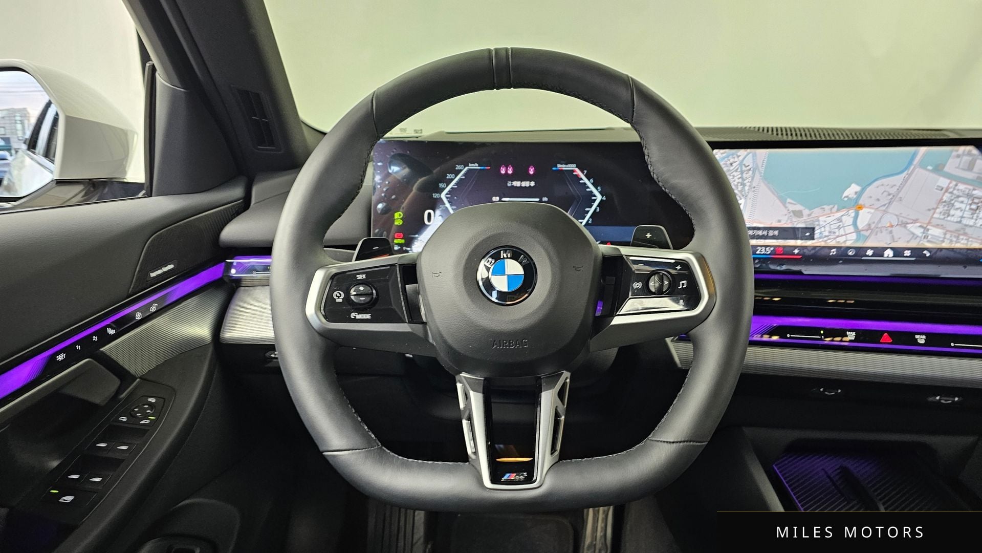 BMW 5 Series (G60) 2025 — миниатюра 13