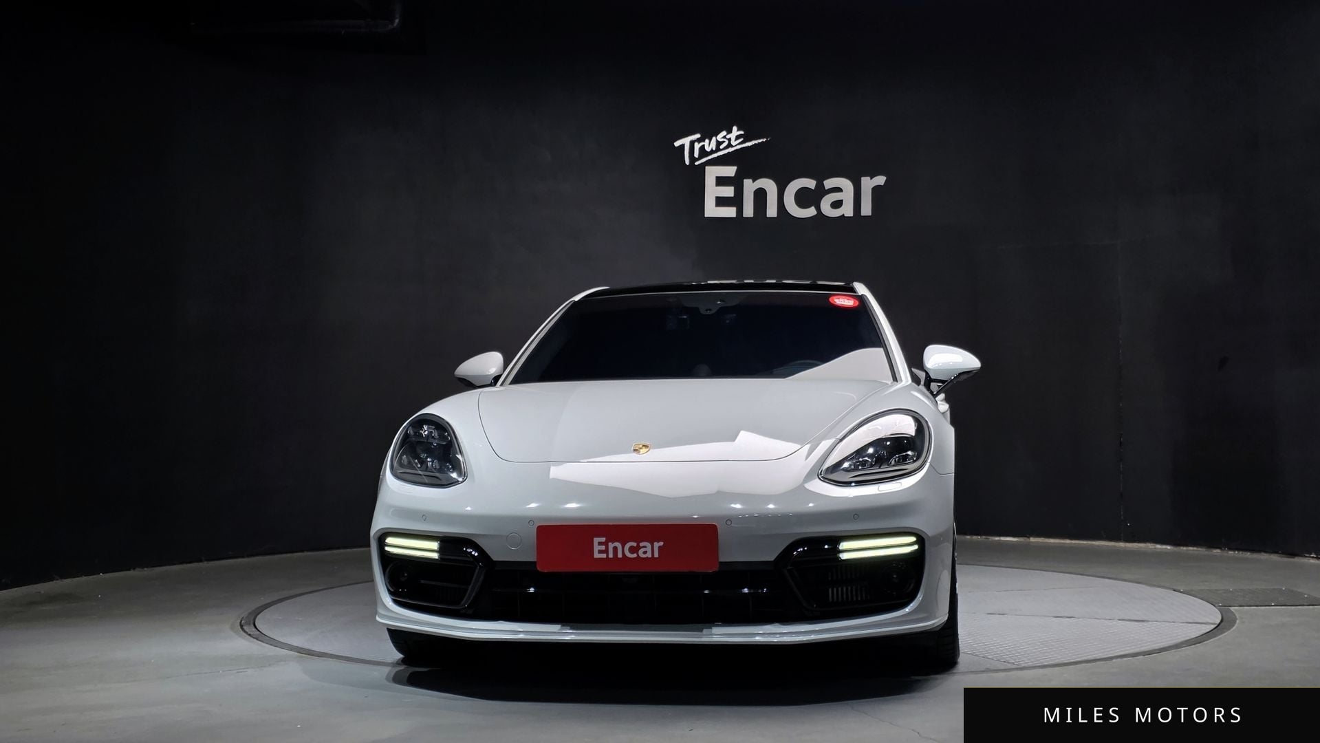 Porsche Panamera 2019 — миниатюра 3