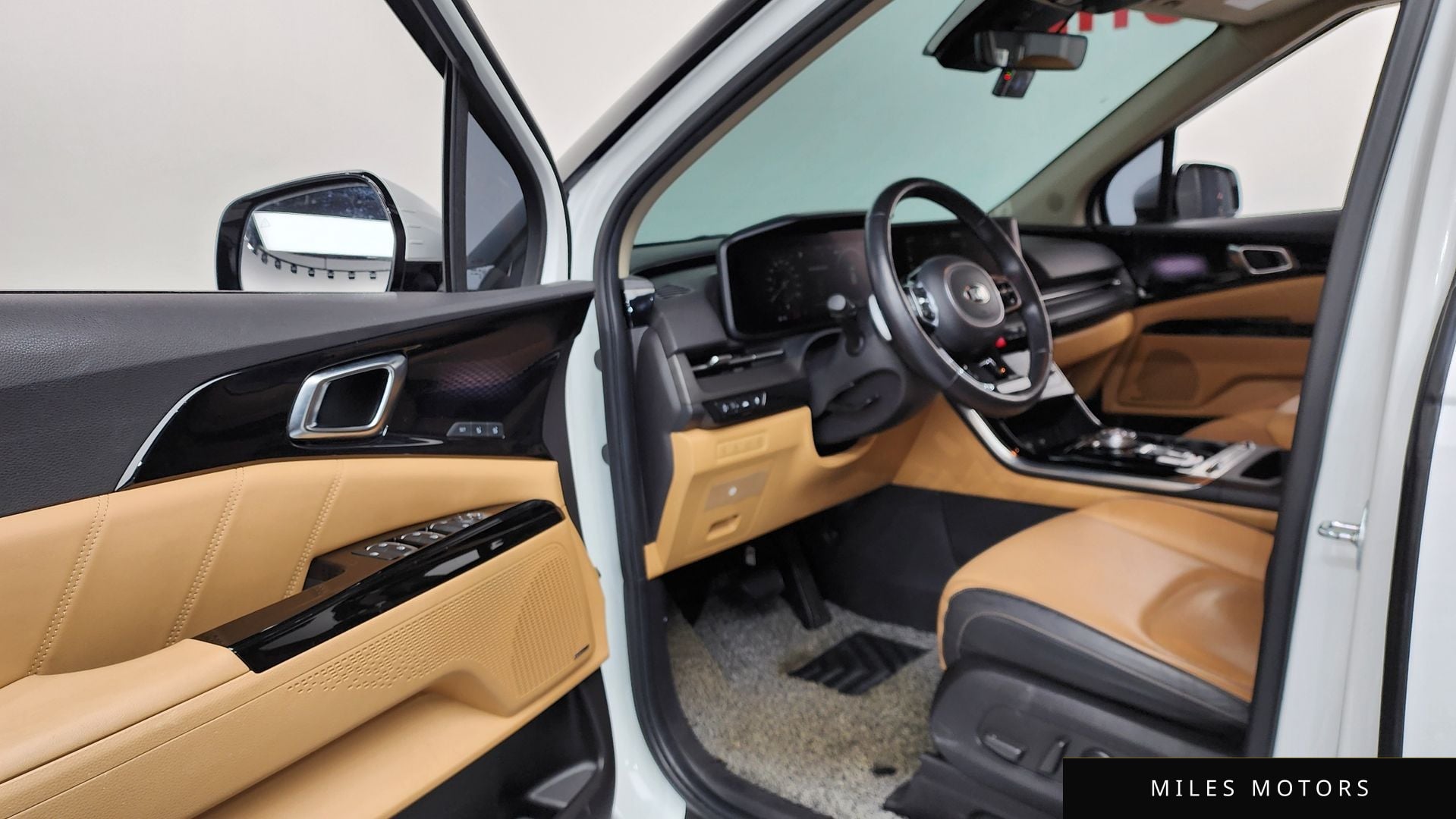 Kia Carnival 2021 — миниатюра 10
