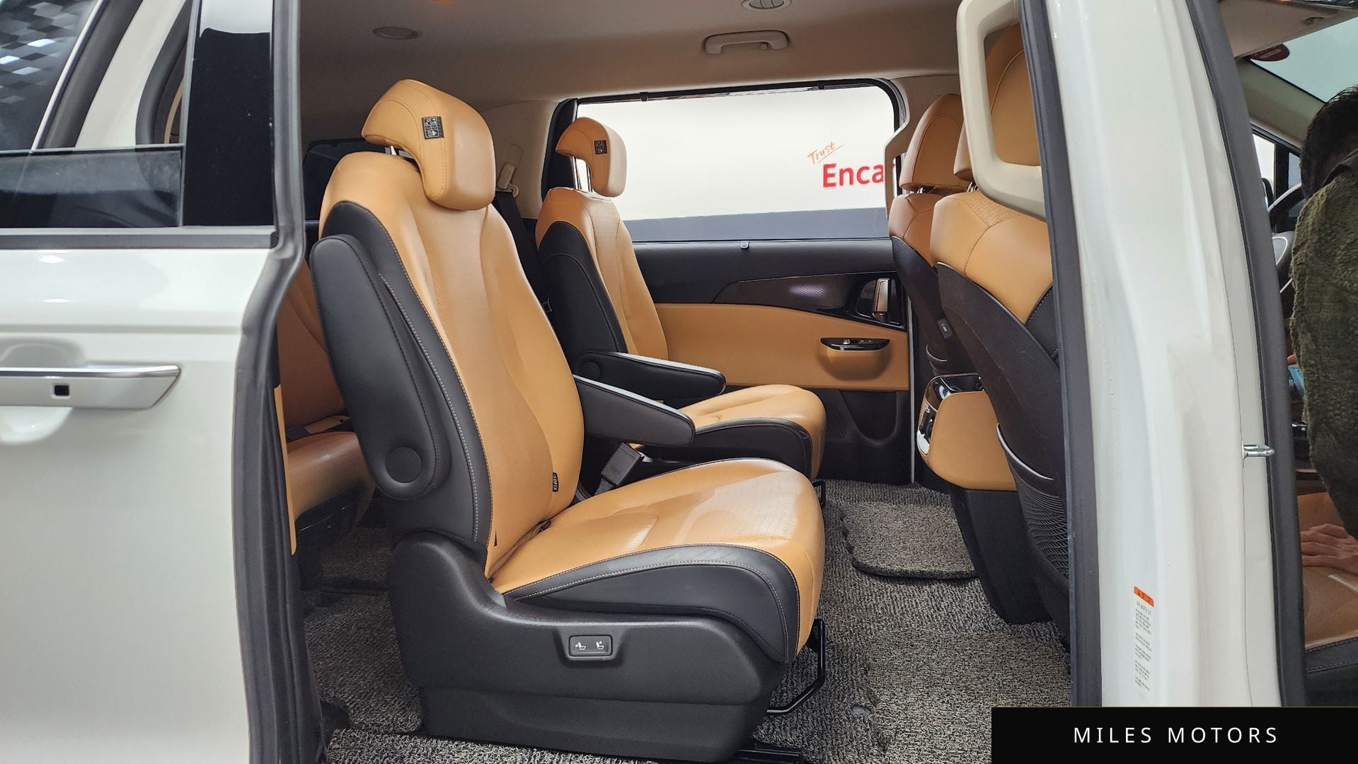 Kia Carnival 2021 — миниатюра 12