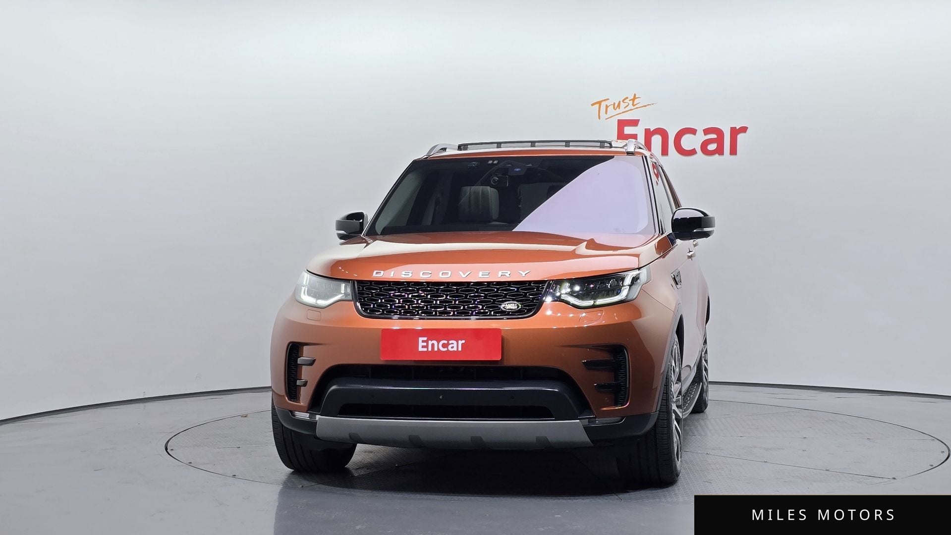 Land Rover Discovery 2017 — миниатюра 3