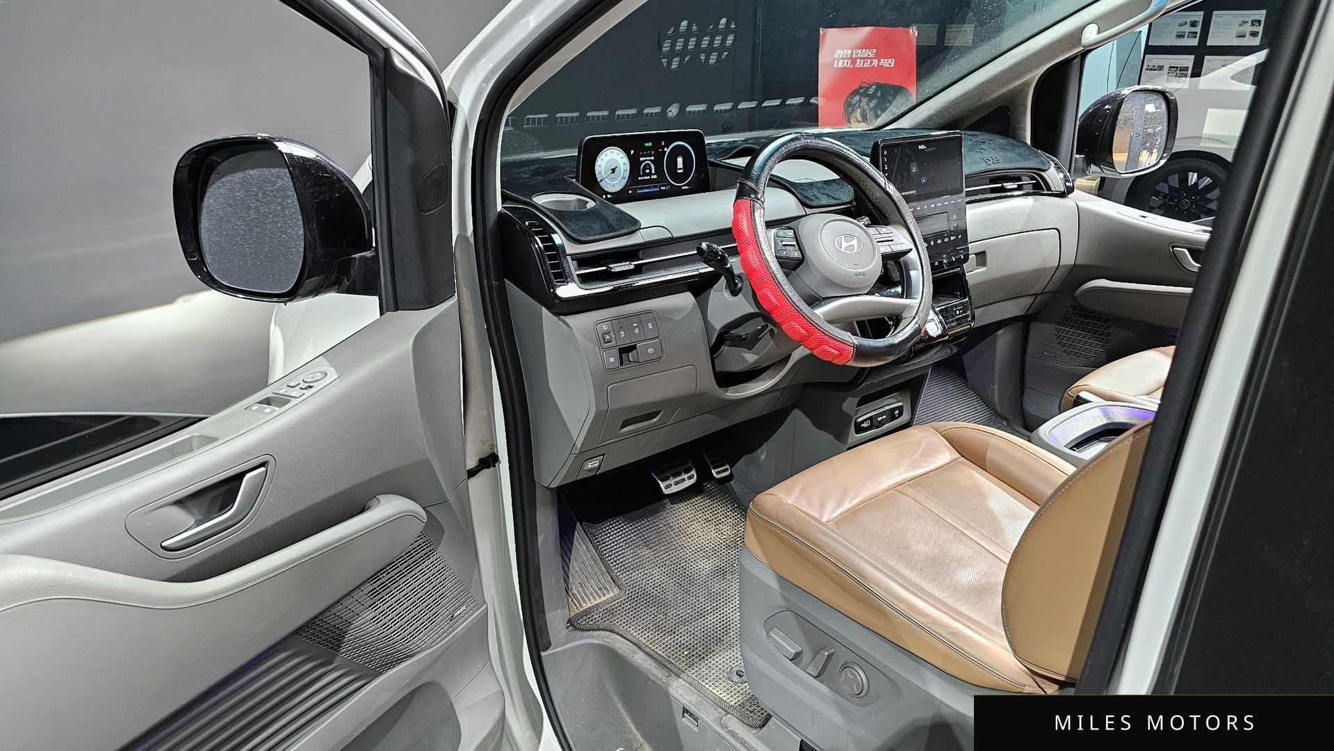 Hyundai Staria 2025 — миниатюра 11
