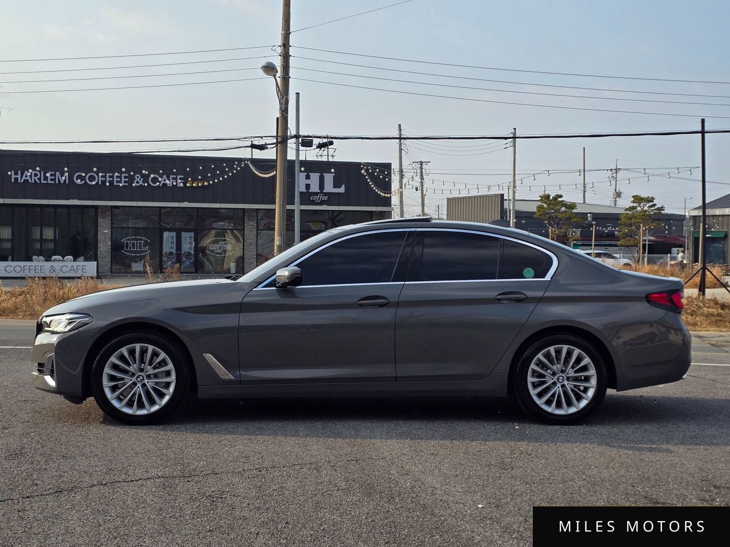 BMW 5 Series (G30) 2022 — миниатюра 3