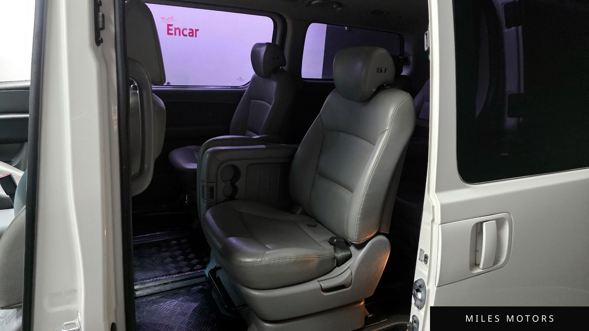 Hyundai Starex 2017 — миниатюра 11