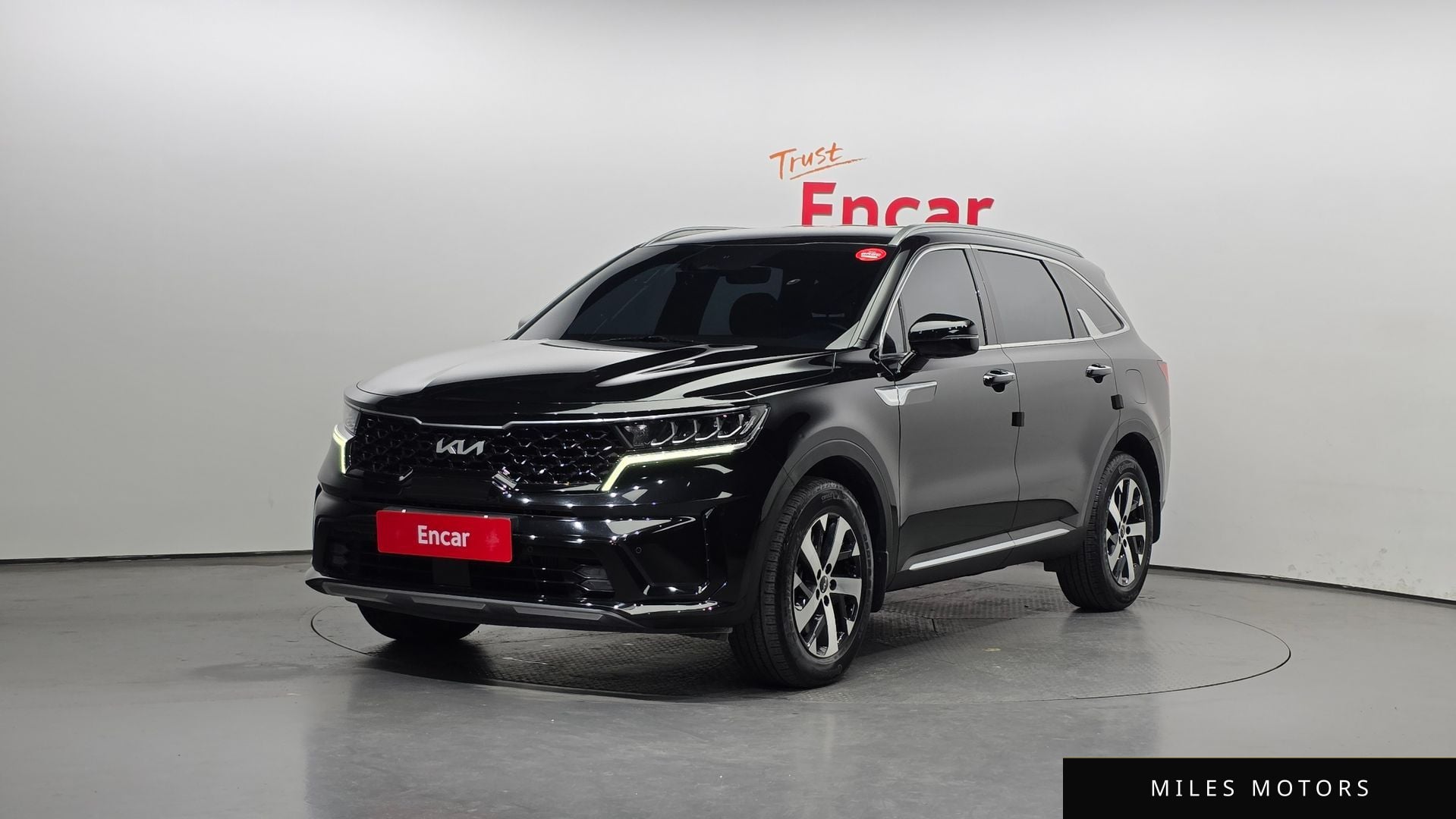 Kia Sorento 2023 — фото 1 из 12