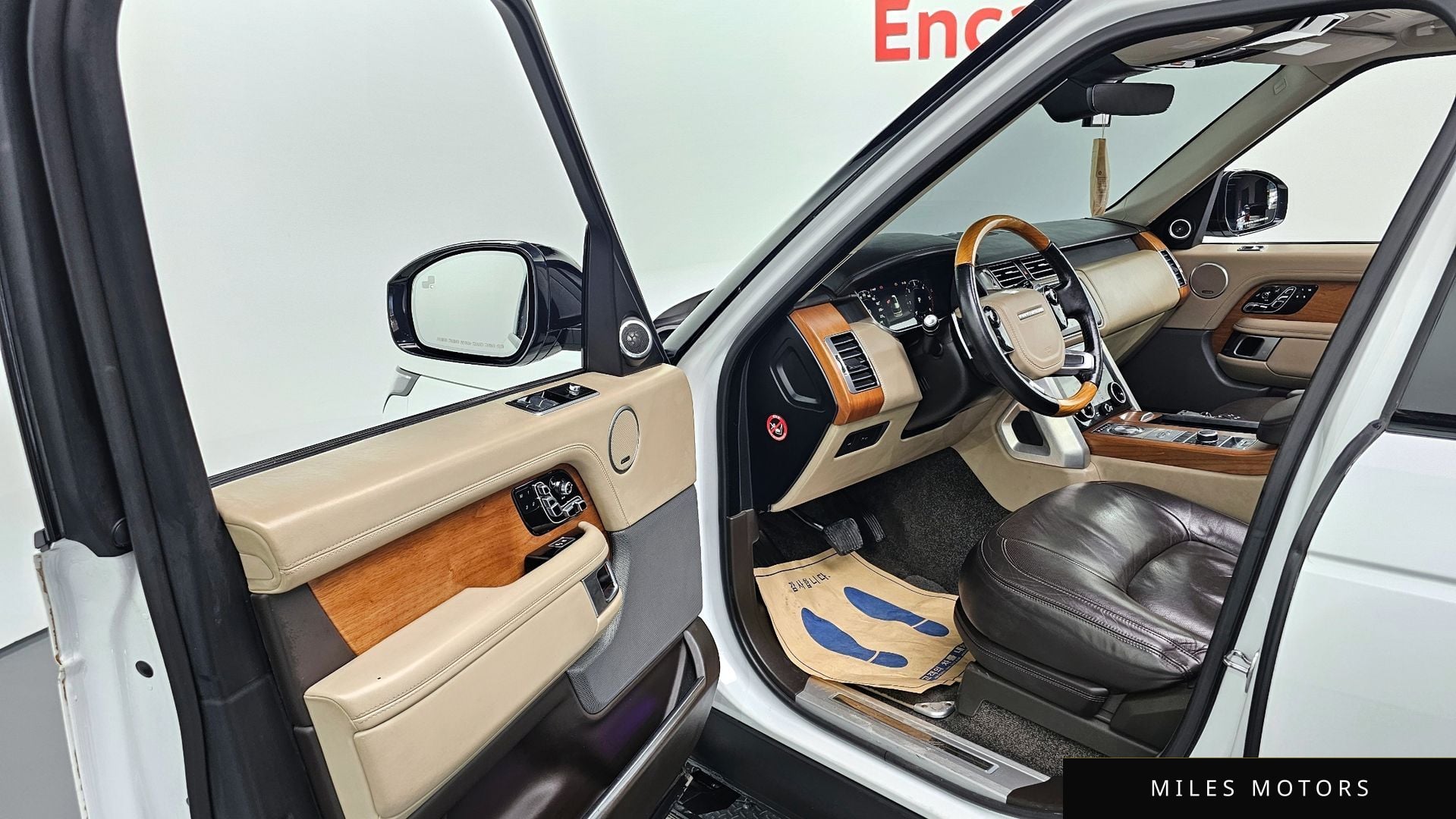 Land Rover Range Rover 2018 — миниатюра 10