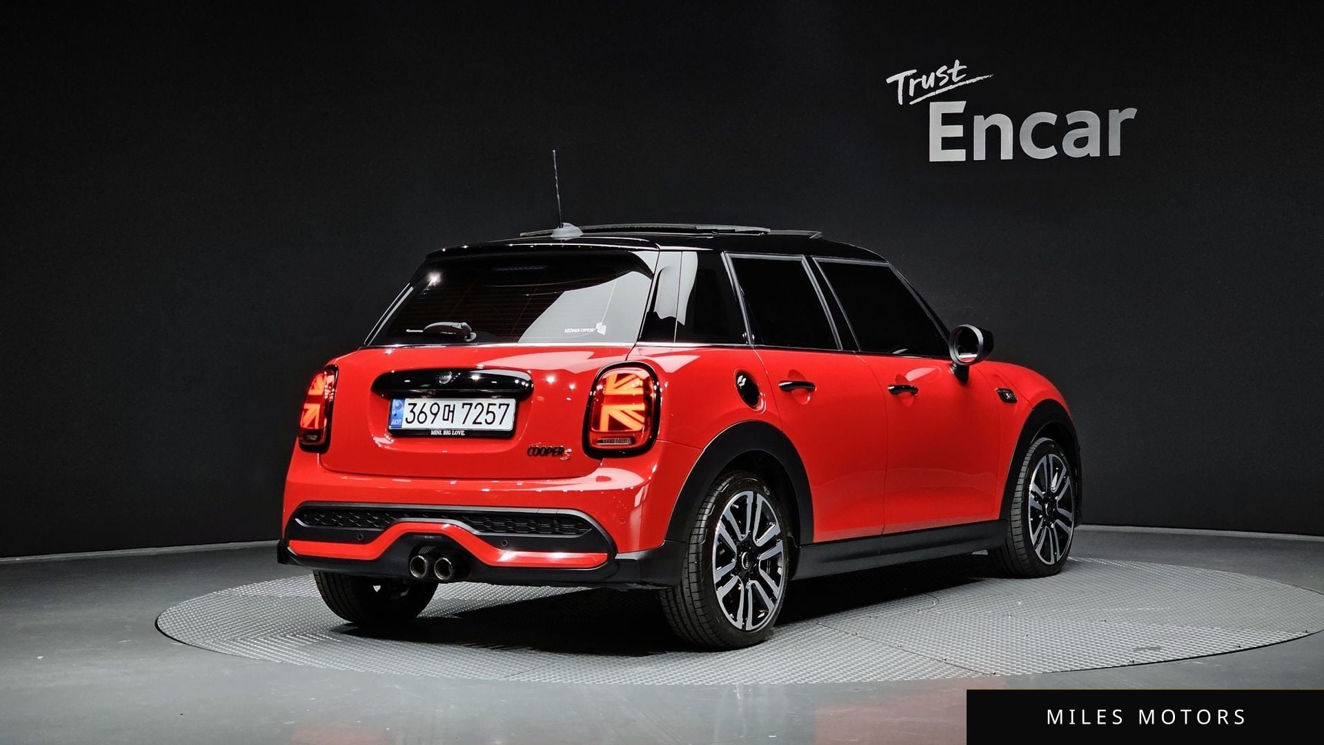 MINI 쿠퍼 S 2024 — миниатюра 2