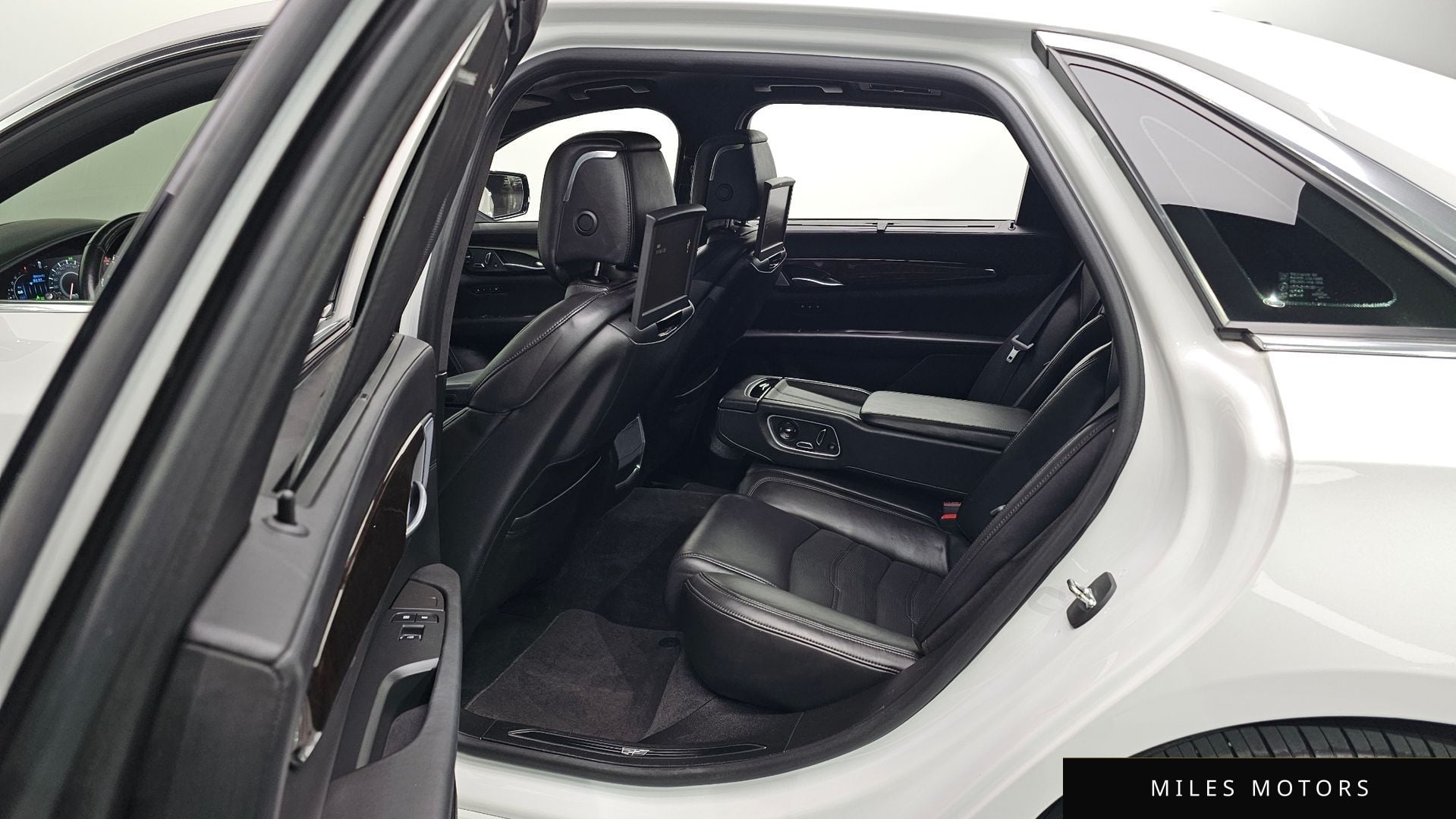 Cadillac CT6 2019 — миниатюра 11