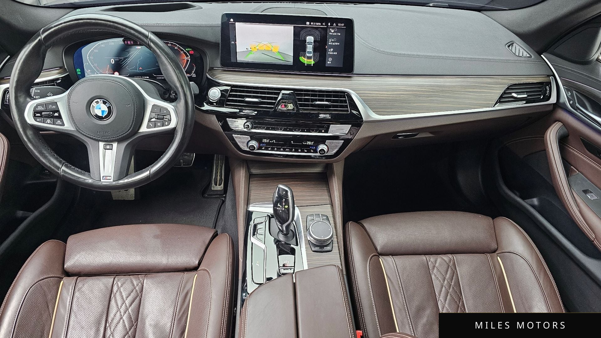 BMW 5 Series (G30) 2021 — миниатюра 7