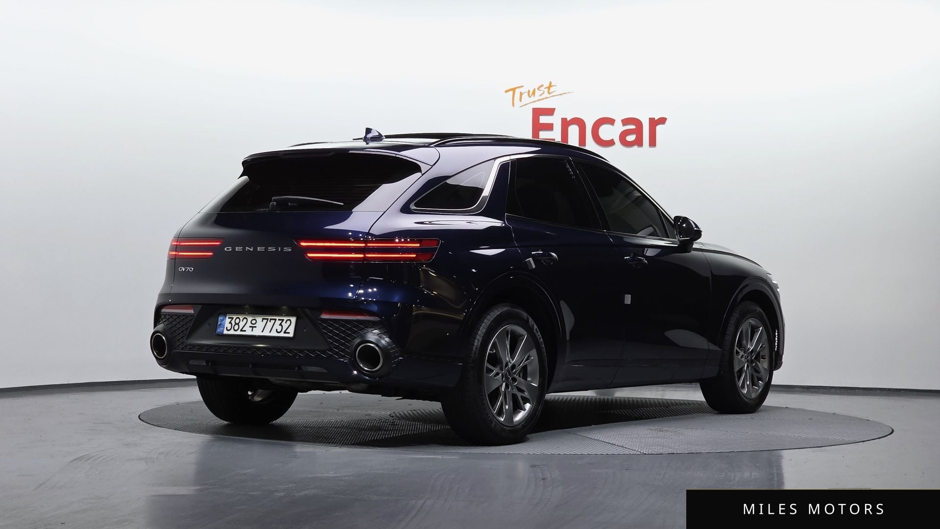 Genesis GV70 2022 — миниатюра 2