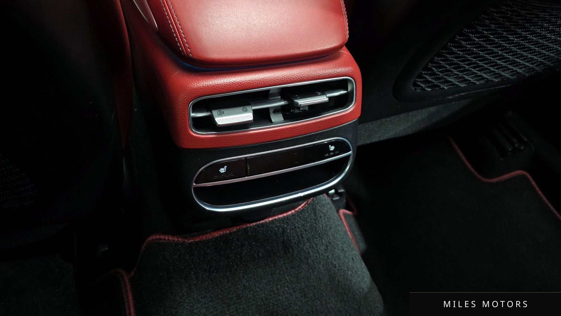 Genesis GV70 2022 — миниатюра 18