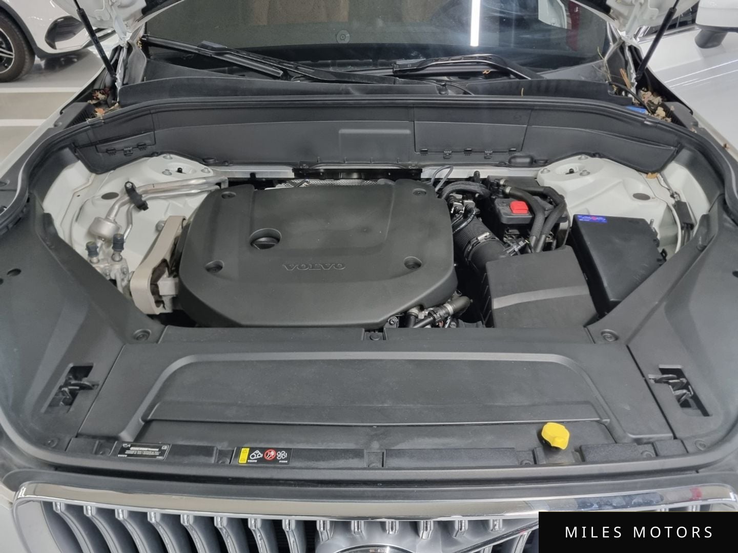 Volvo XC90 2023 — миниатюра 6