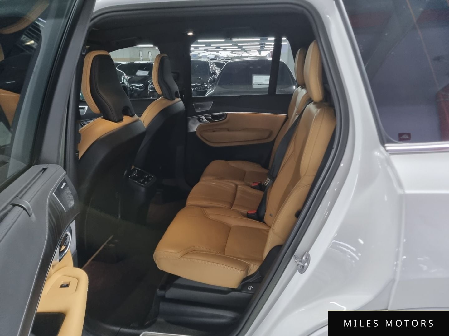 Volvo XC90 2023 — миниатюра 10