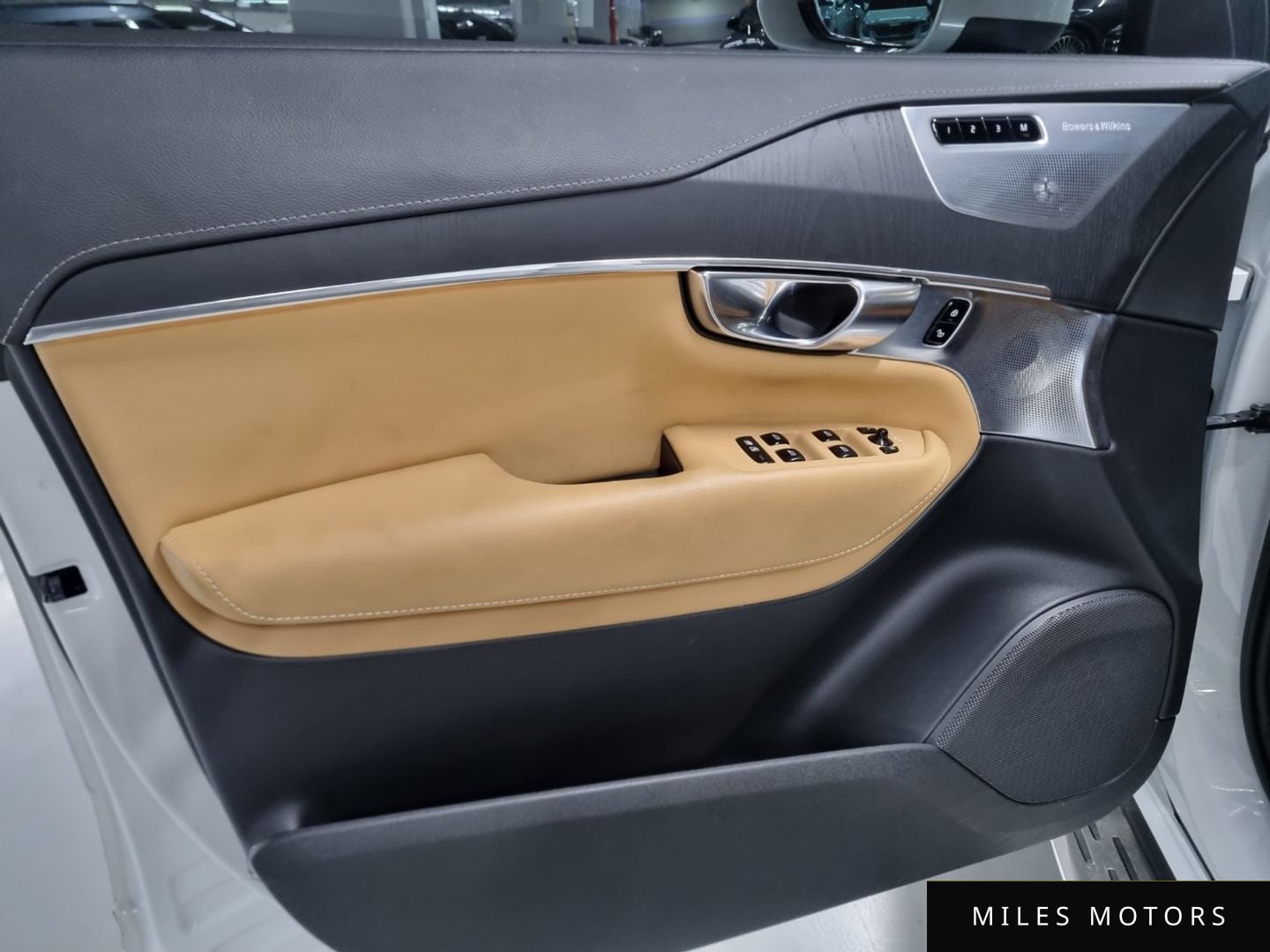 Volvo XC90 2023 — миниатюра 11
