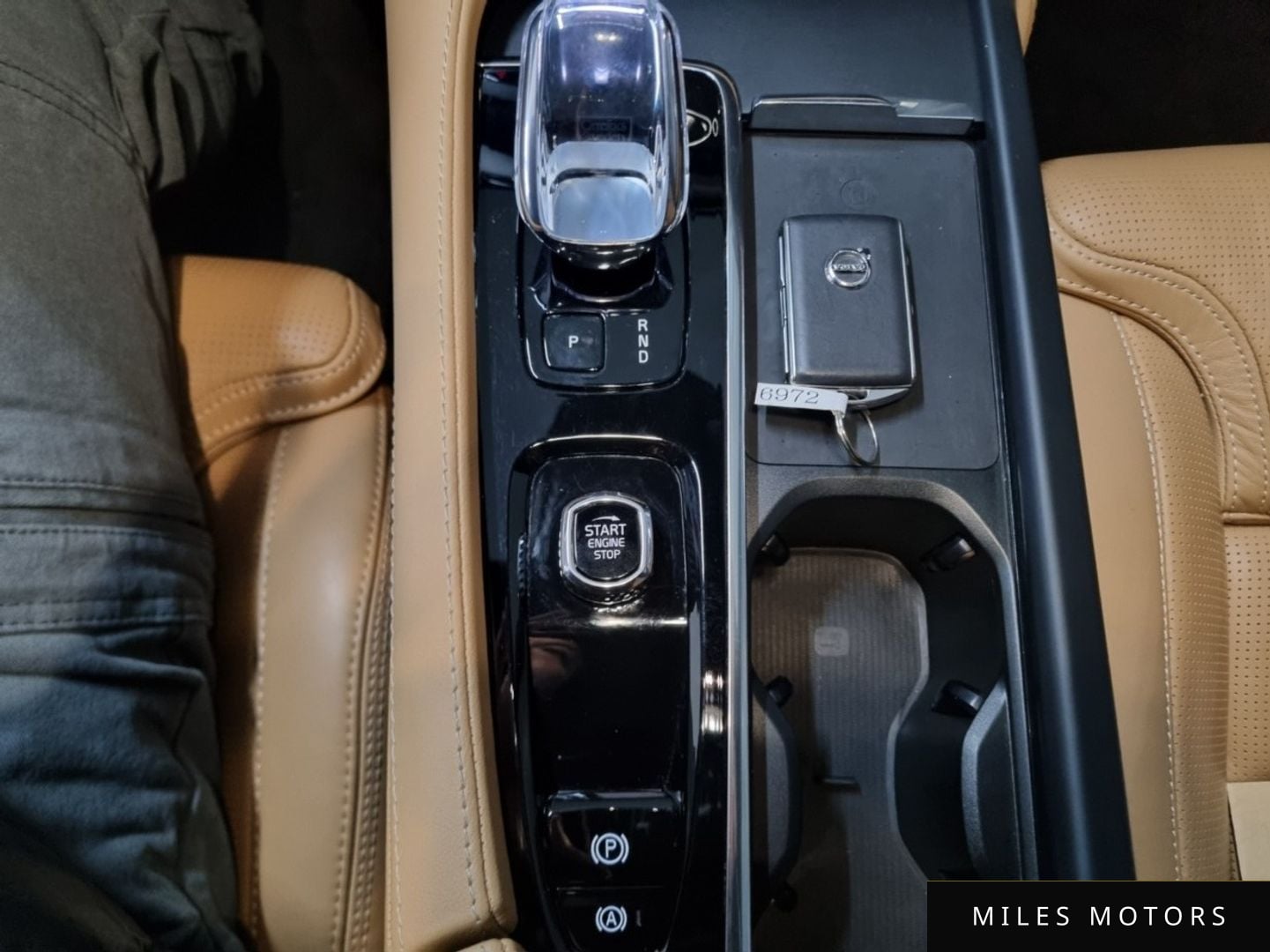 Volvo XC90 2023 — миниатюра 14