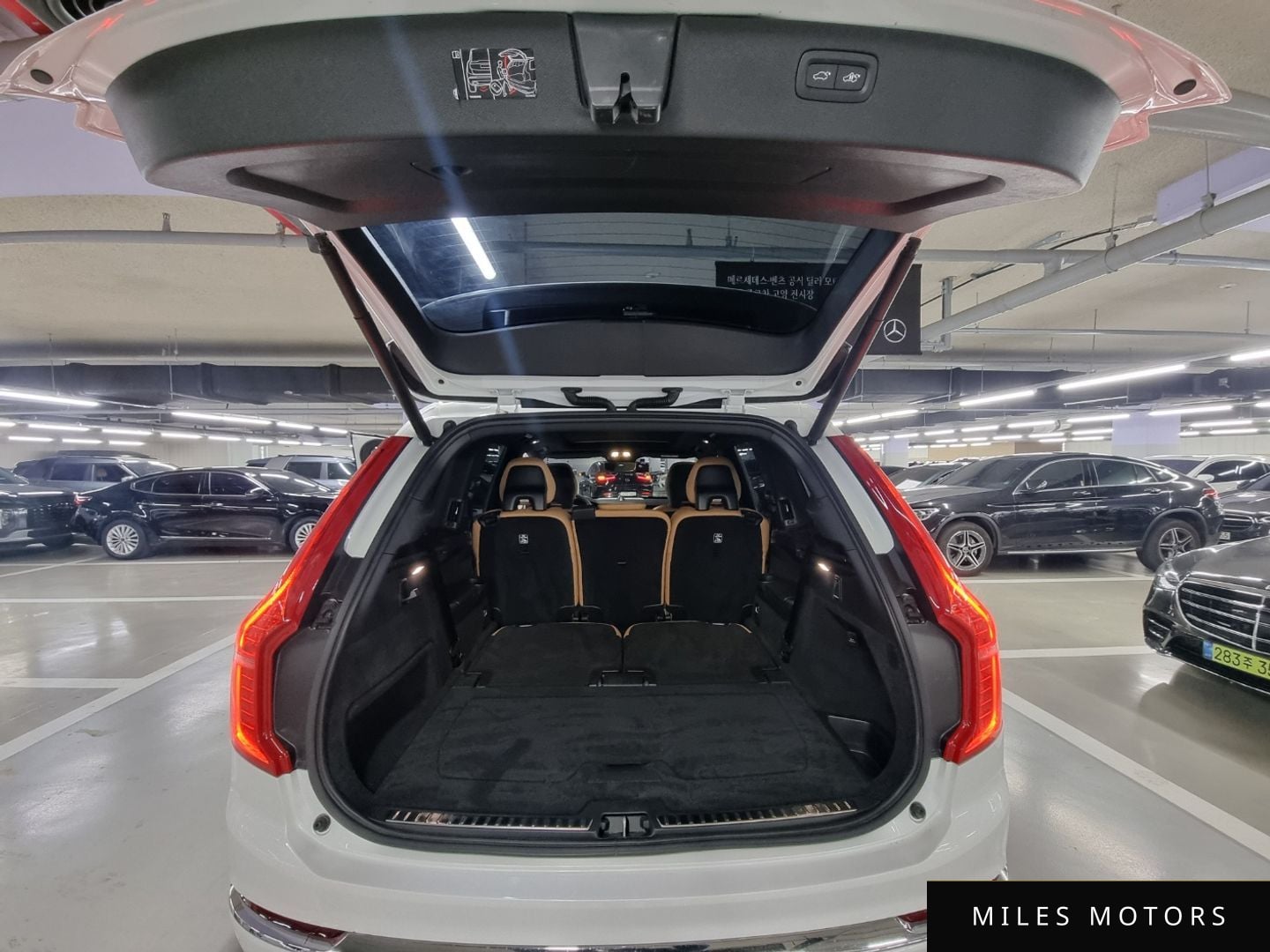 Volvo XC90 2023 — миниатюра 20