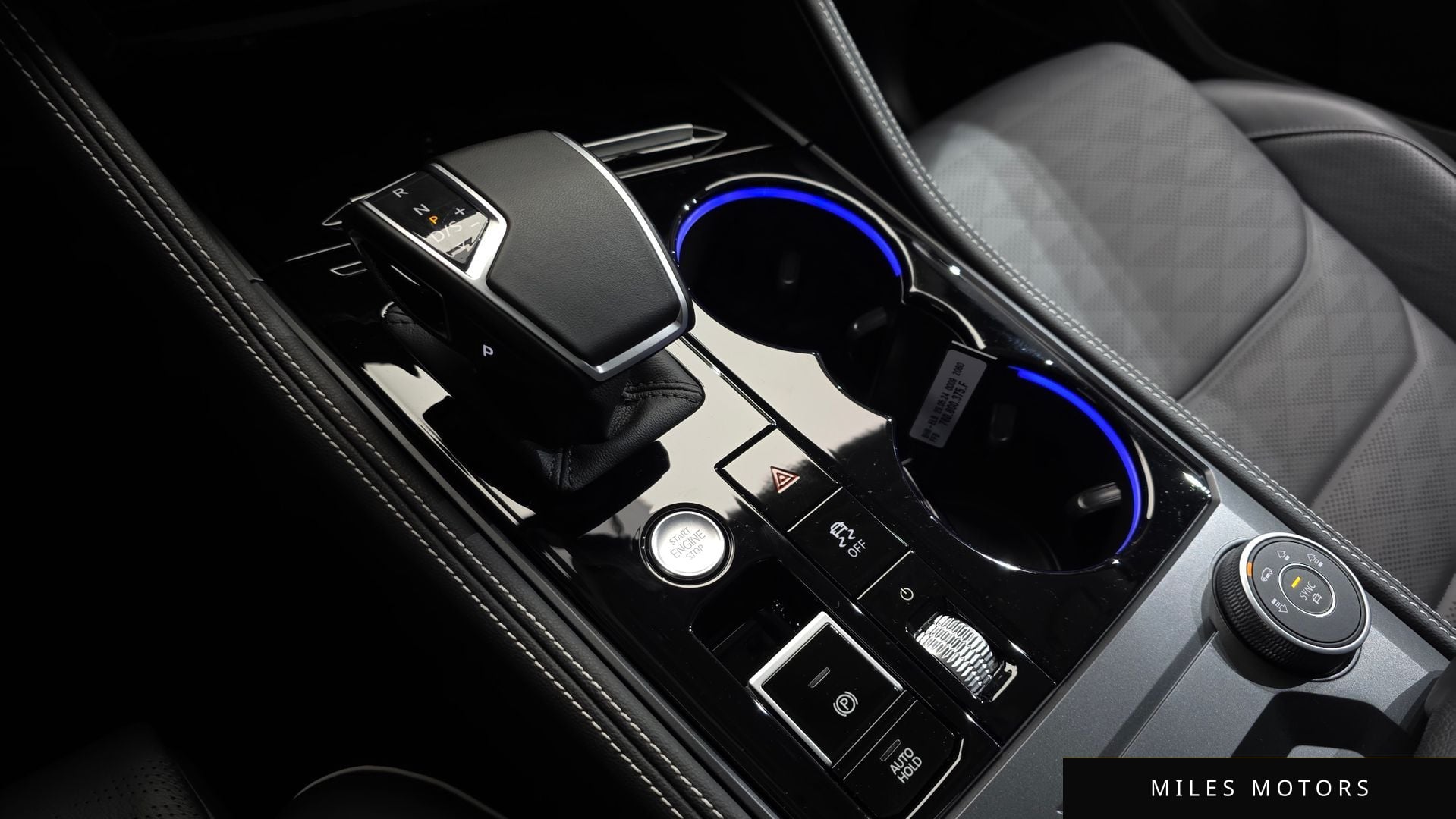 Volkswagen Touareg 2024 — миниатюра 8