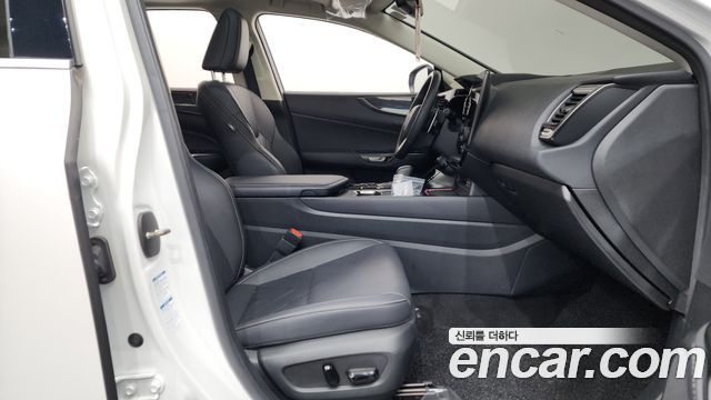 Лексус NX350h 2023 — миниатюра 11