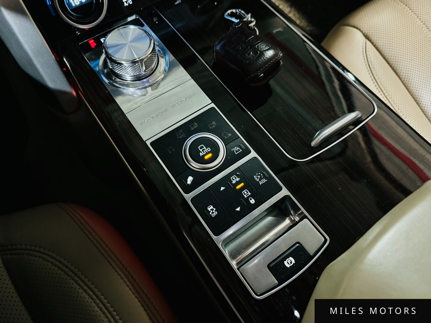 Land Rover Range Rover 2015 — миниатюра 10