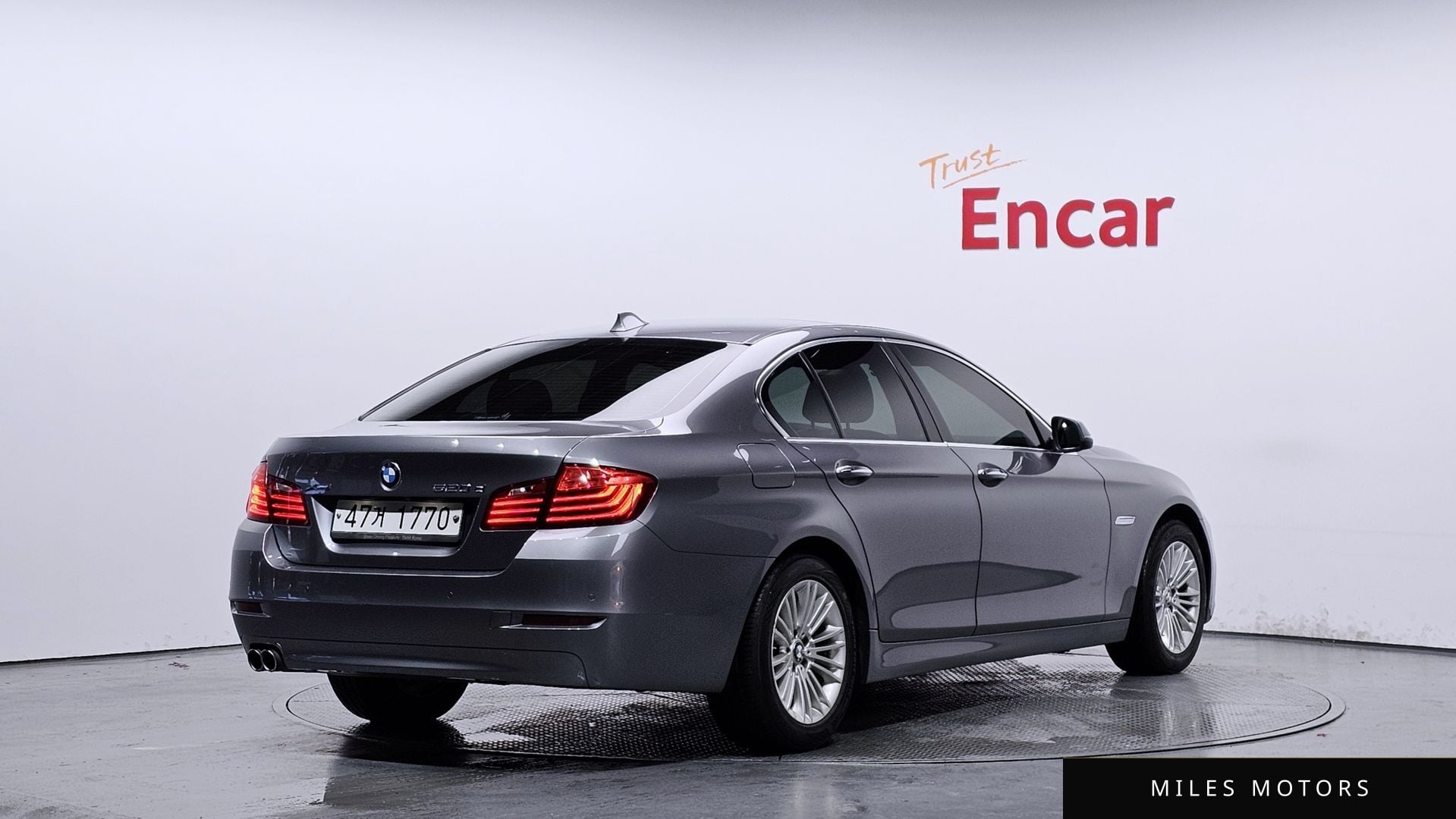 BMW 5 Series (F10) 2015 — миниатюра 2