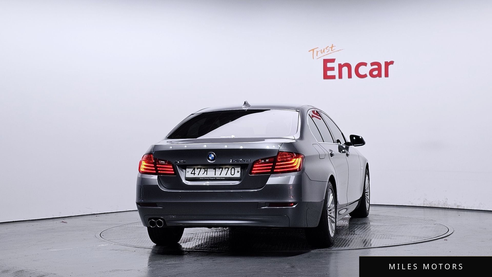 BMW 5 Series (F10) 2015 — миниатюра 4
