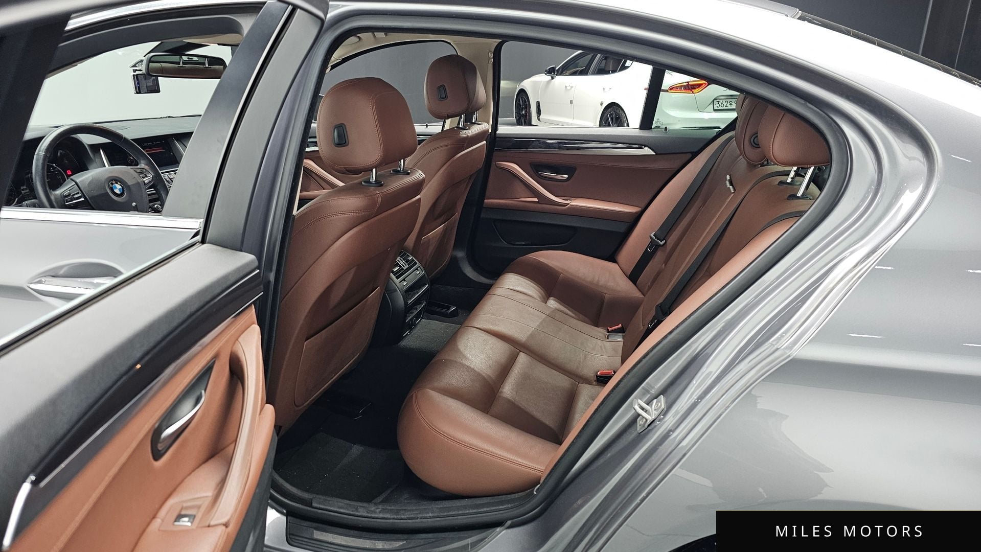 BMW 5 Series (F10) 2015 — миниатюра 11