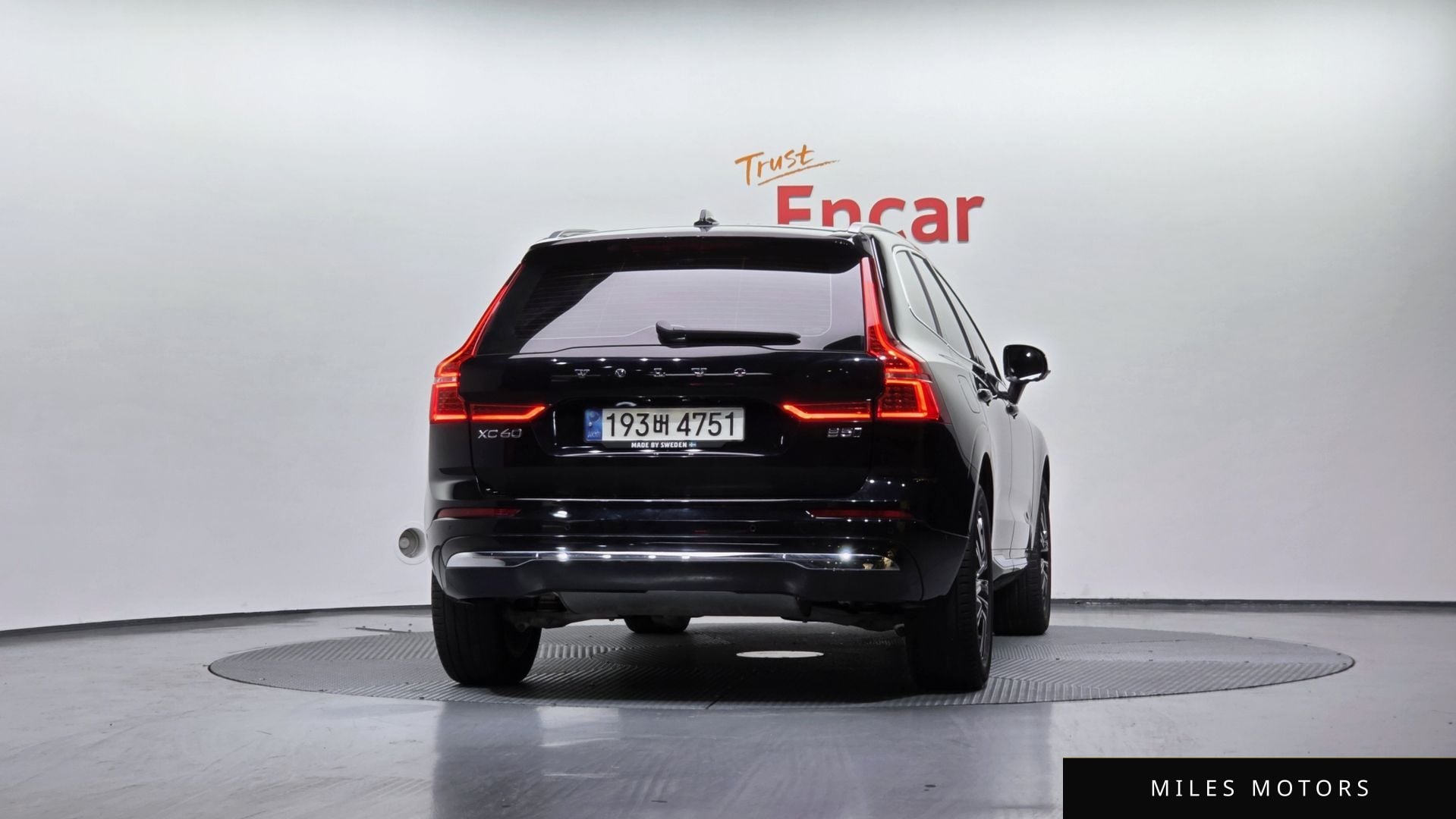 Volvo XC60 2022 — миниатюра 4