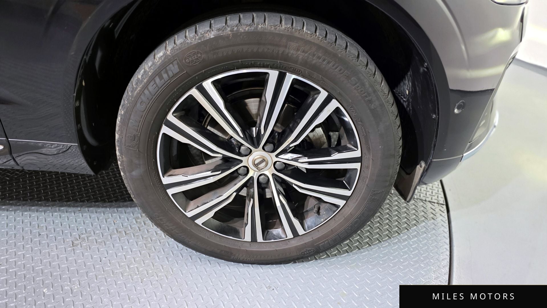 Volvo XC60 2022 — миниатюра 5
