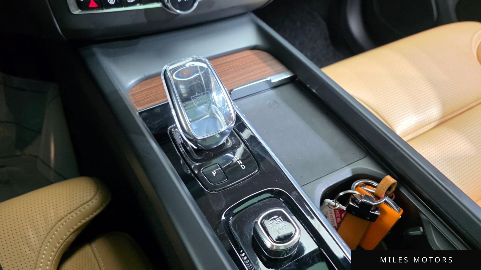 Volvo XC60 2022 — миниатюра 9