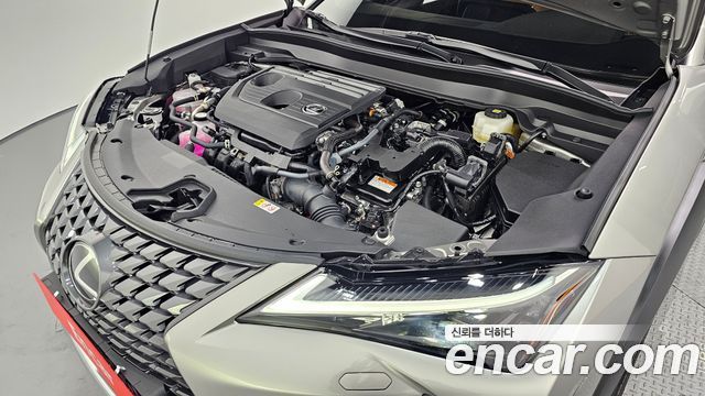 Лексус UX300h 2026 — миниатюра 6