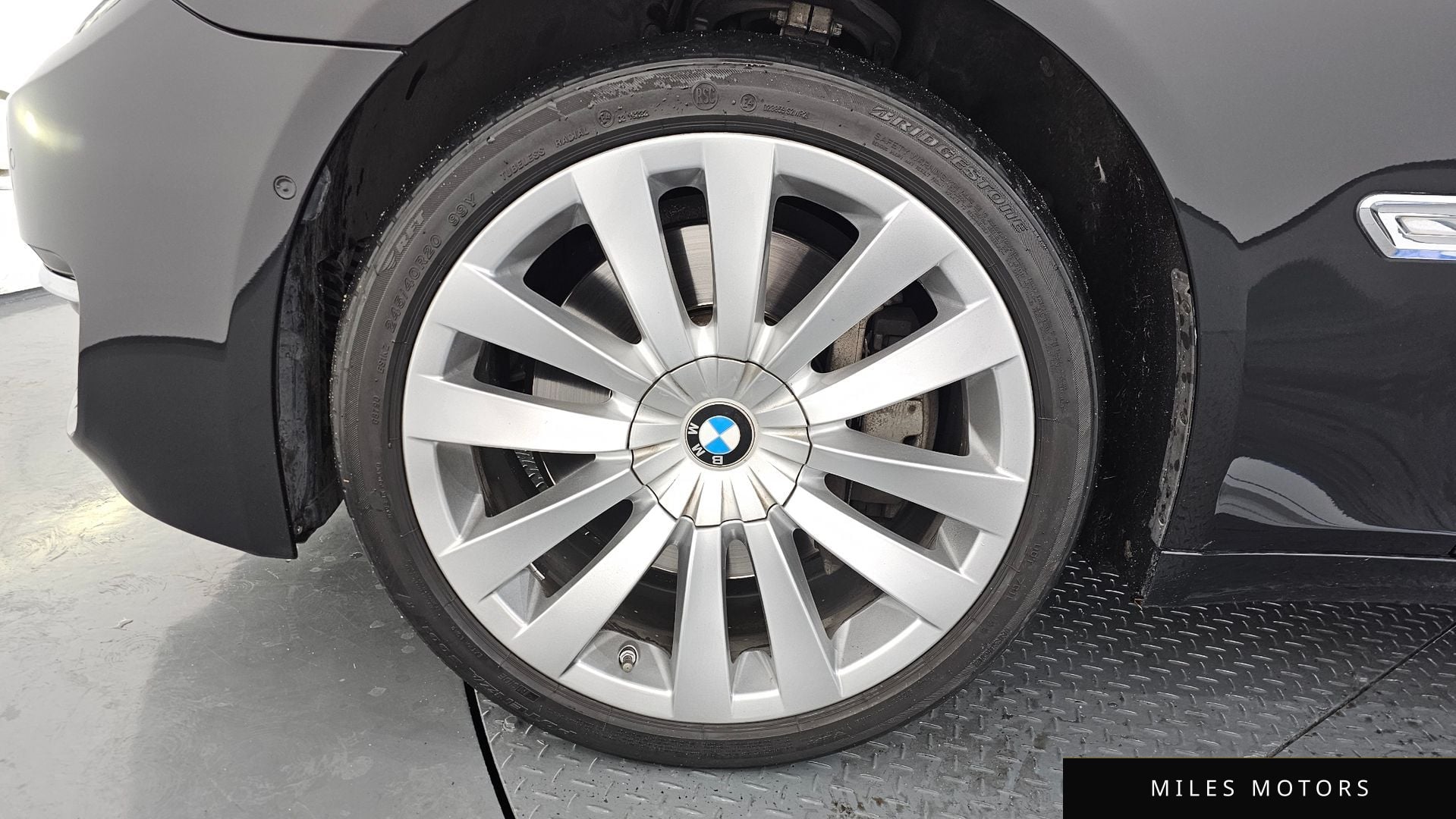 BMW 7 Series (F01) 2015 — миниатюра 5