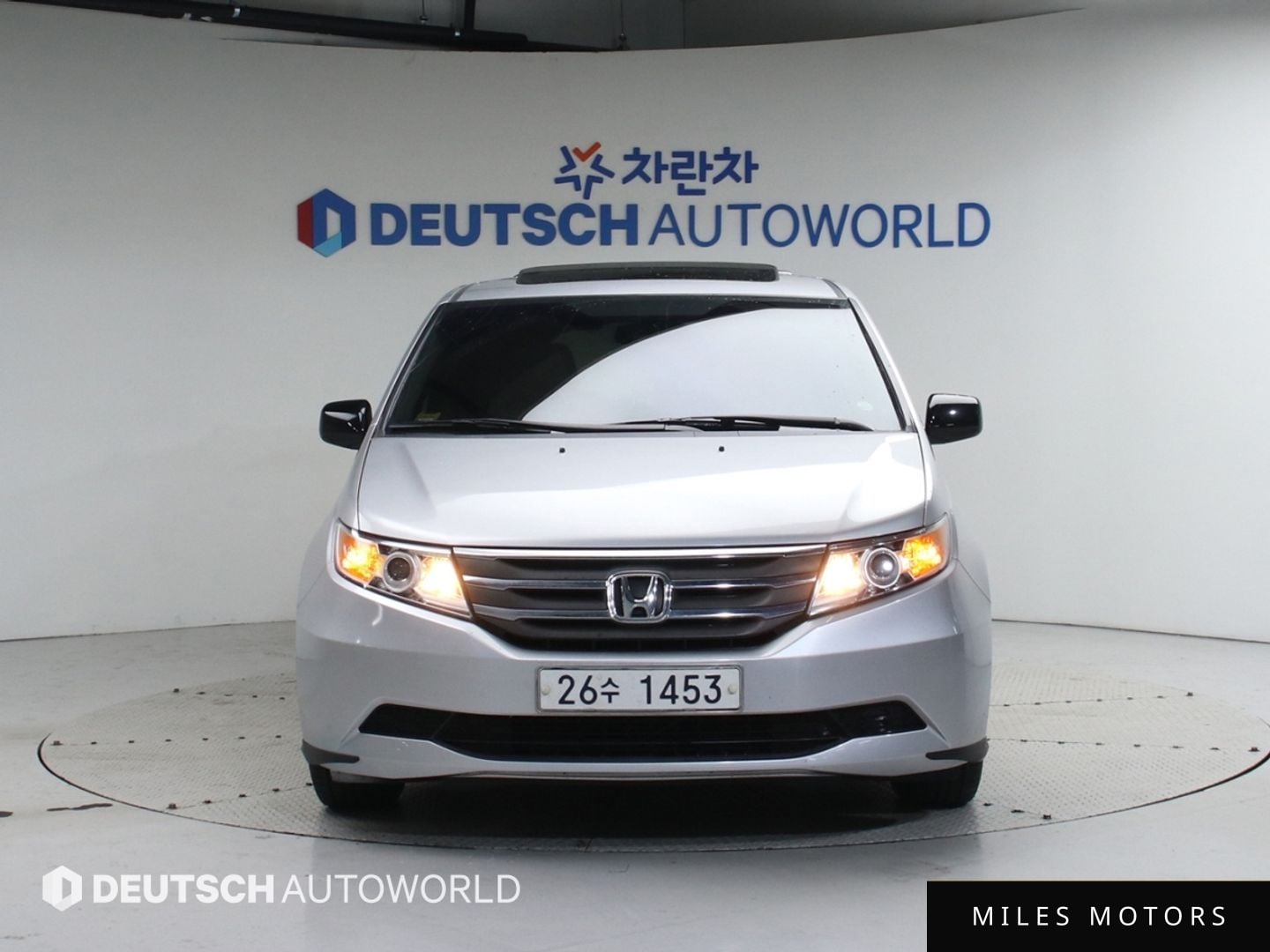 Honda Odyssey 2012 — фото 1 из 12