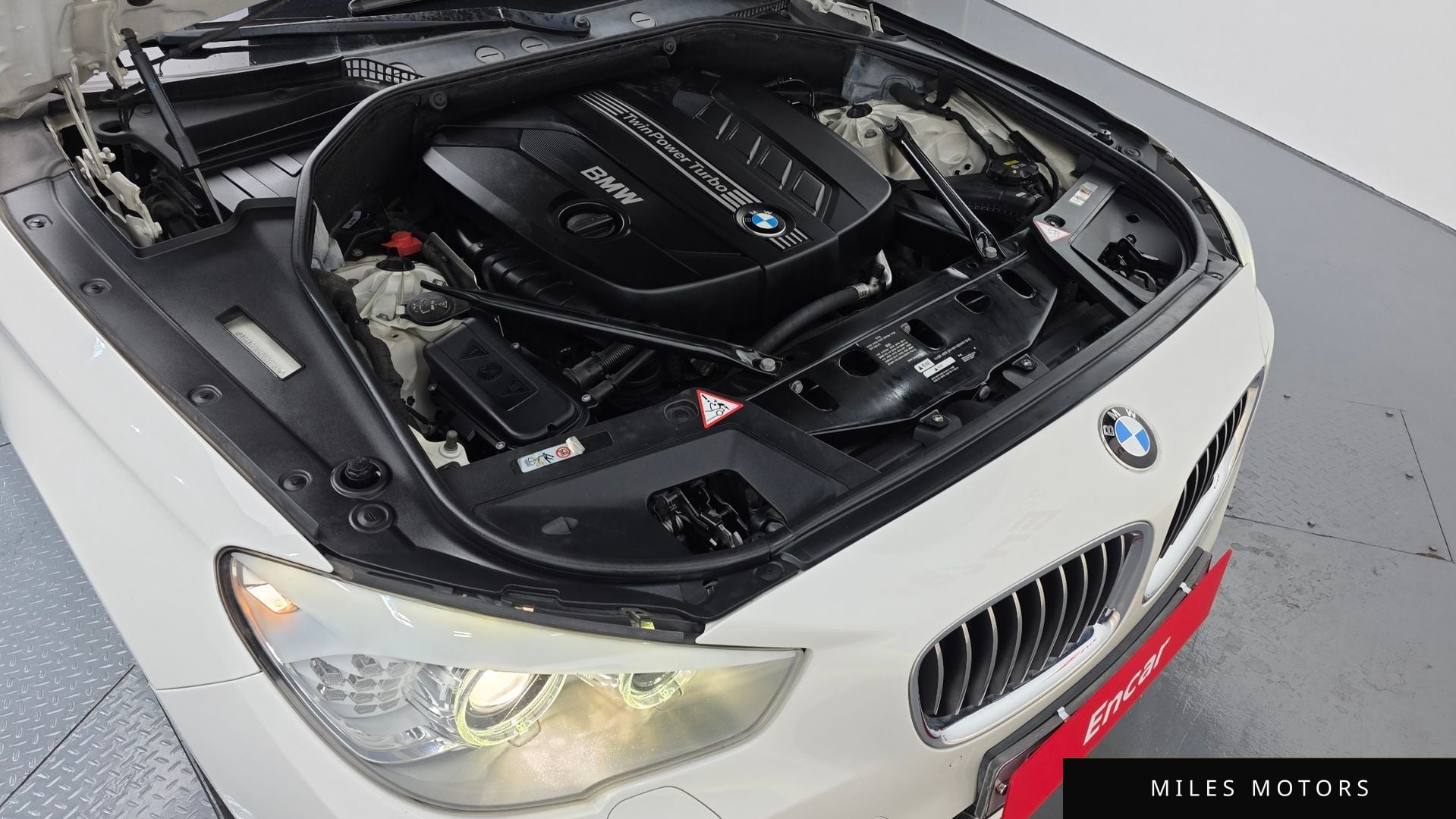 BMW 5 Series GT (F07) 2013 — миниатюра 6
