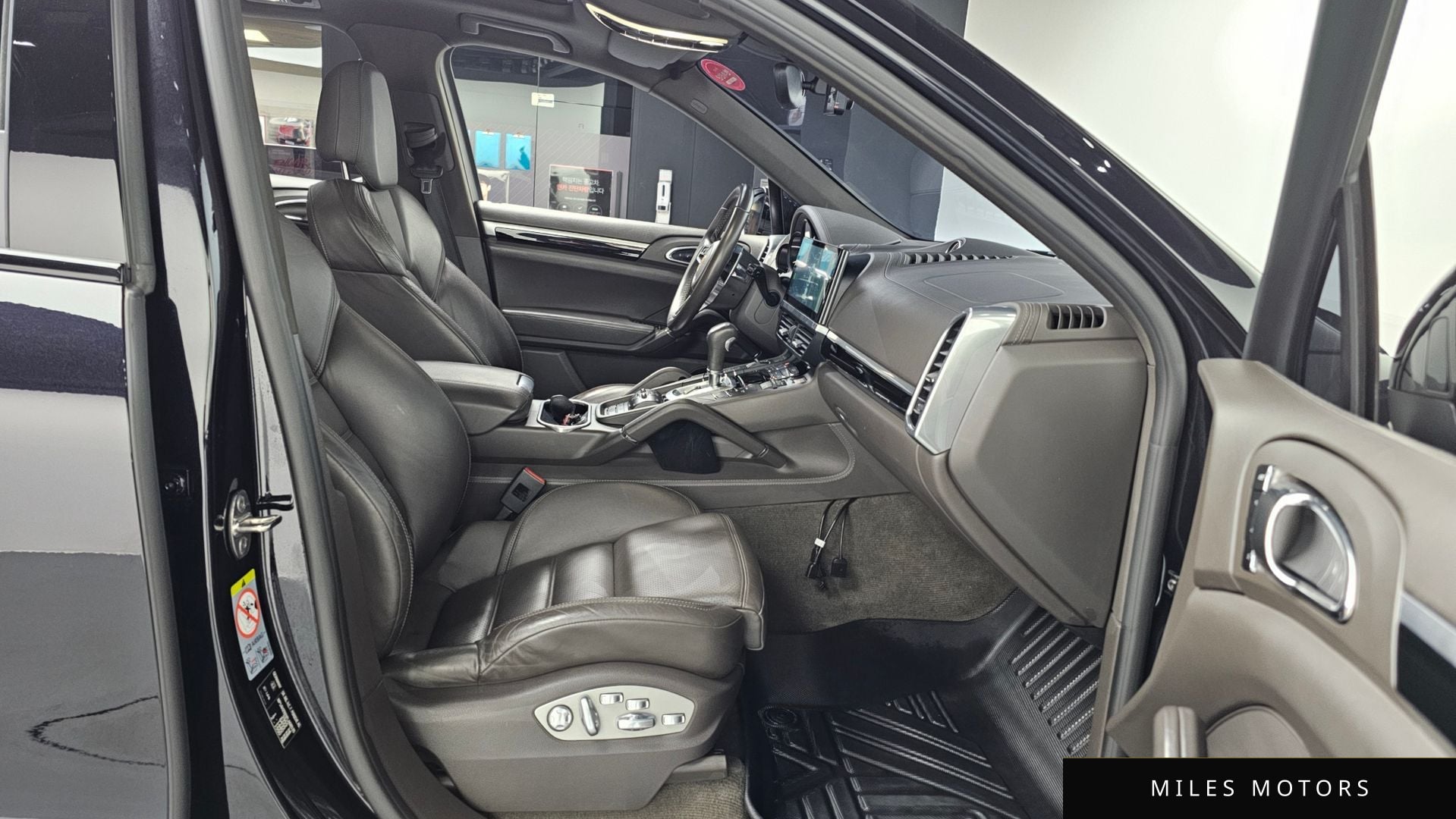 Porsche Cayenne 2015 — миниатюра 11