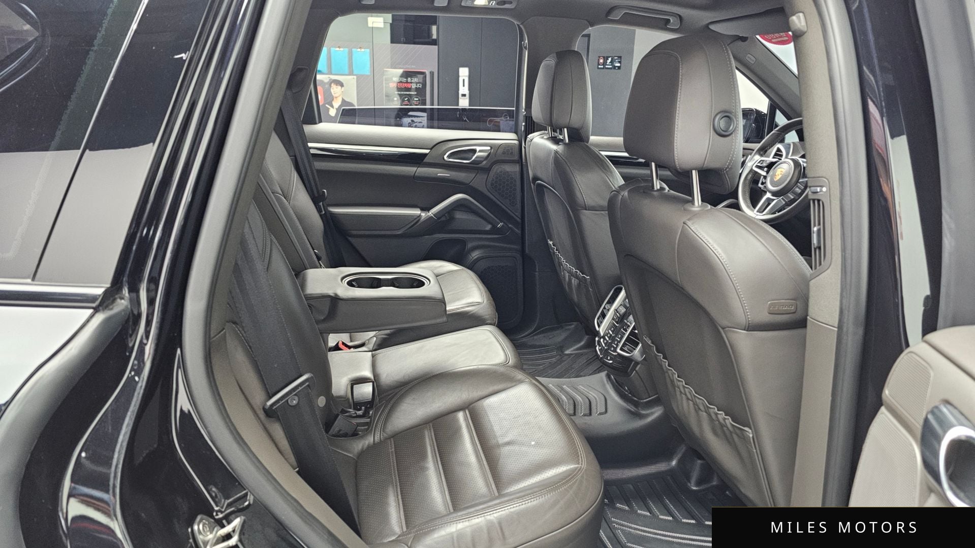 Porsche Cayenne 2015 — миниатюра 12