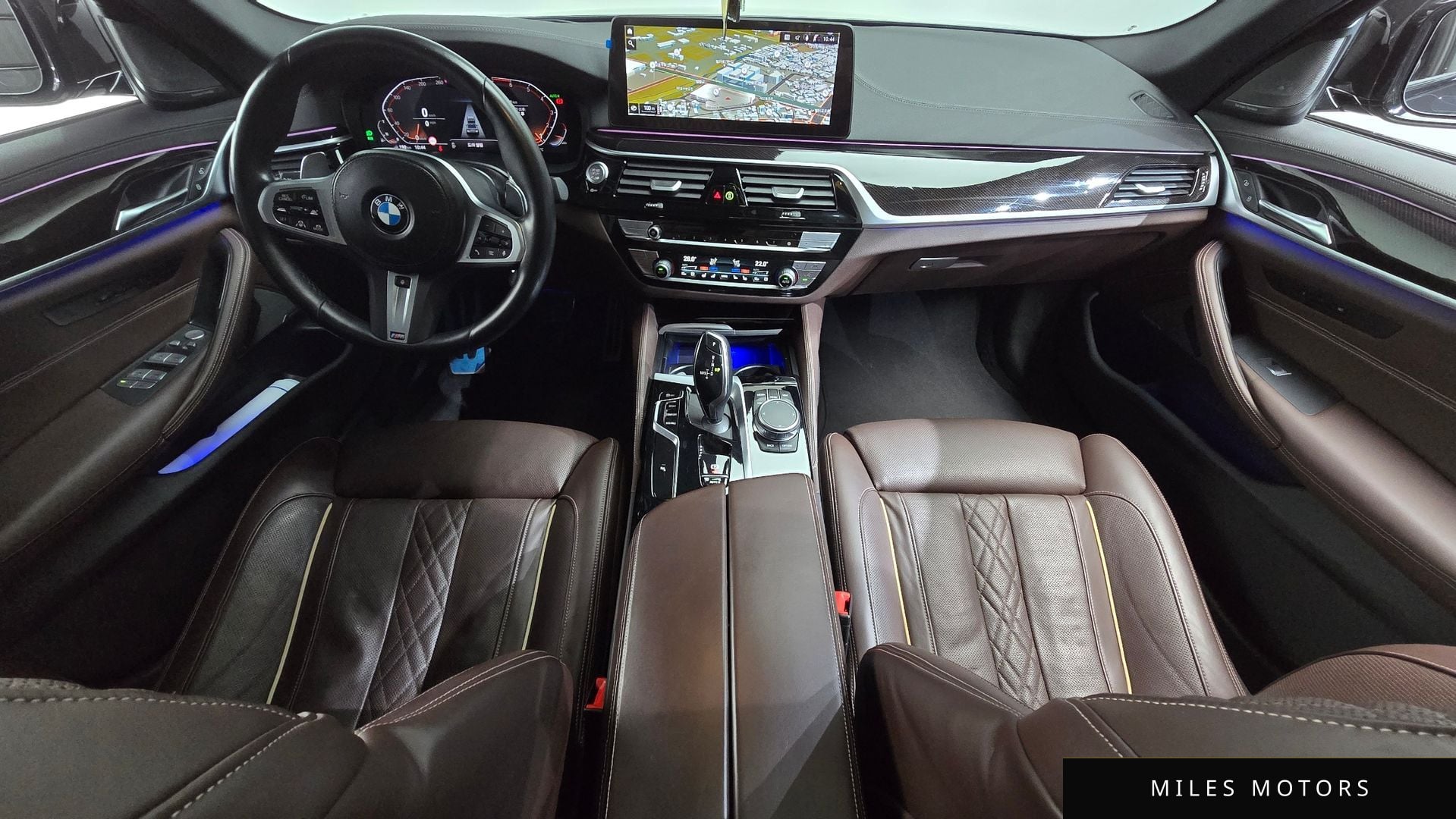 BMW 5 Series (G30) 2023 — миниатюра 7