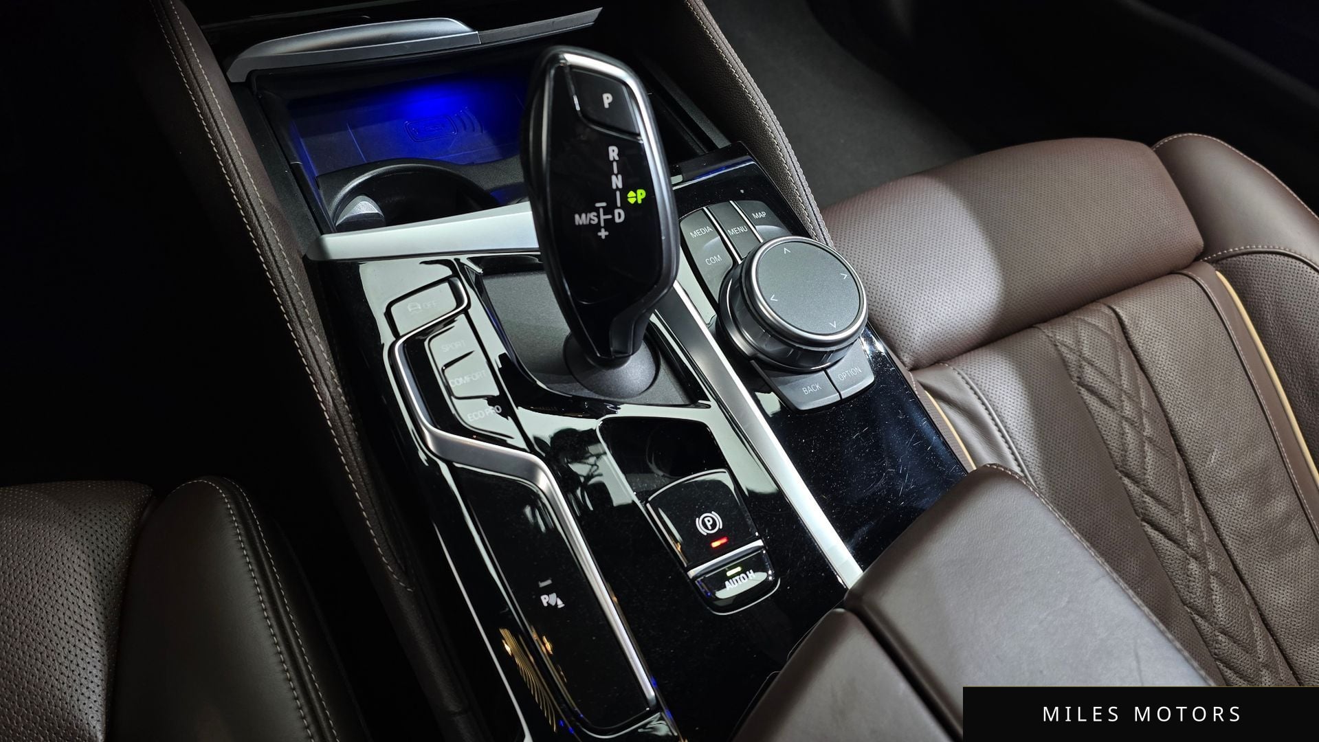 BMW 5 Series (G30) 2023 — миниатюра 9