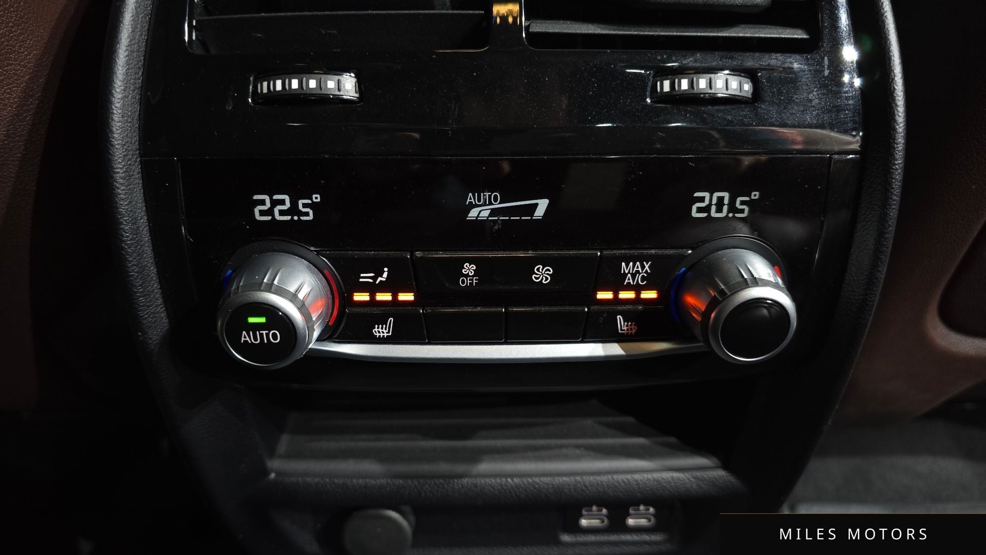 BMW 5 Series (G30) 2023 — миниатюра 18