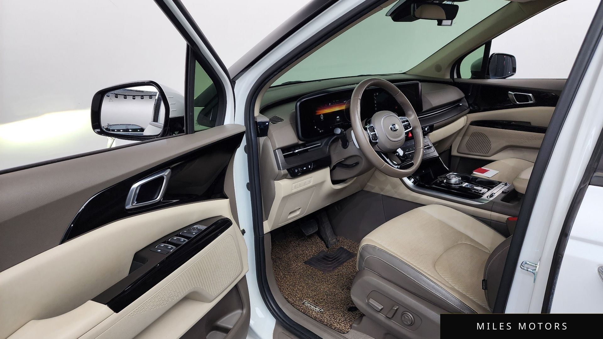 Kia Carnival 2021 — миниатюра 10