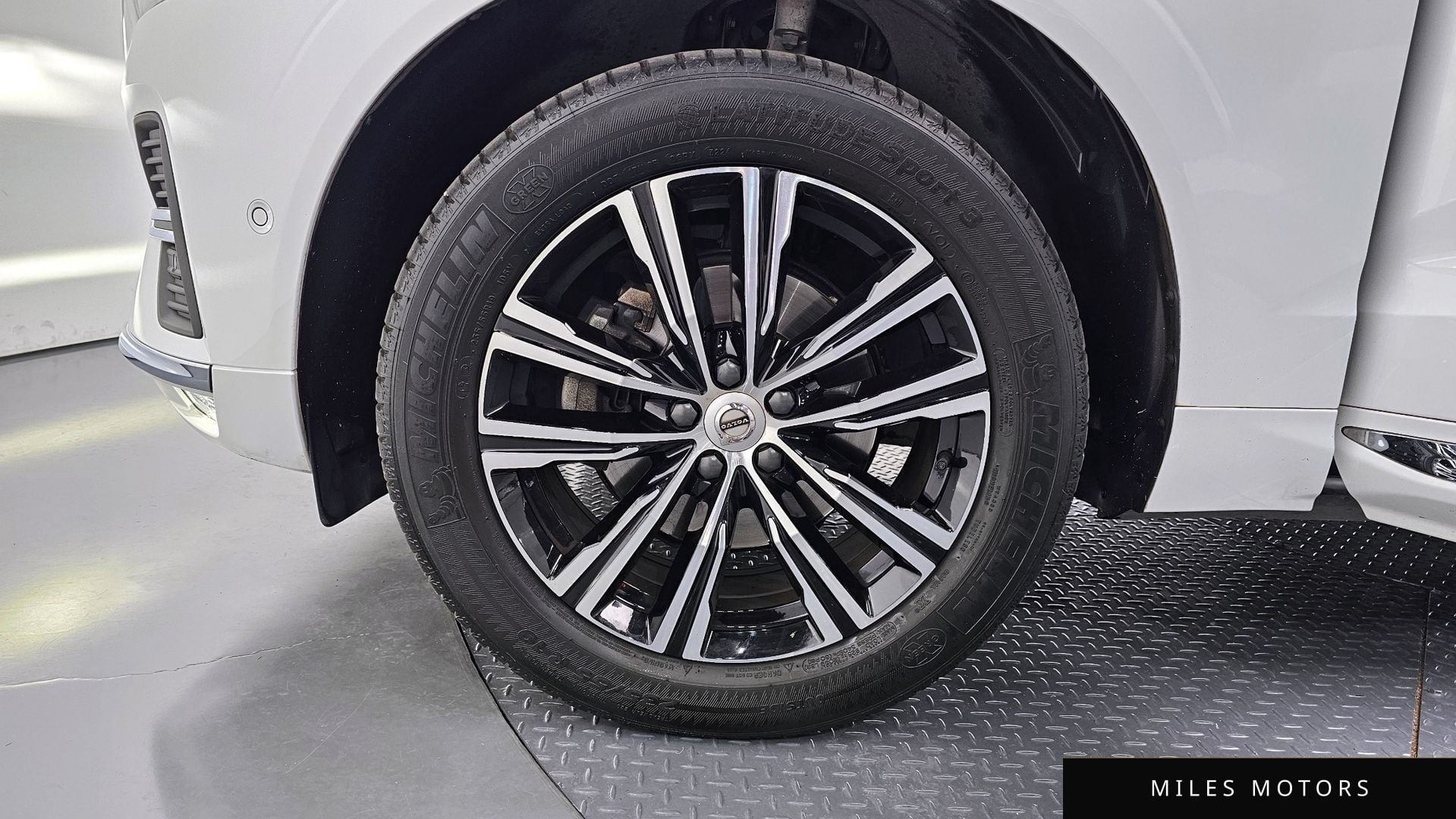 Volvo XC60 2022 — миниатюра 5