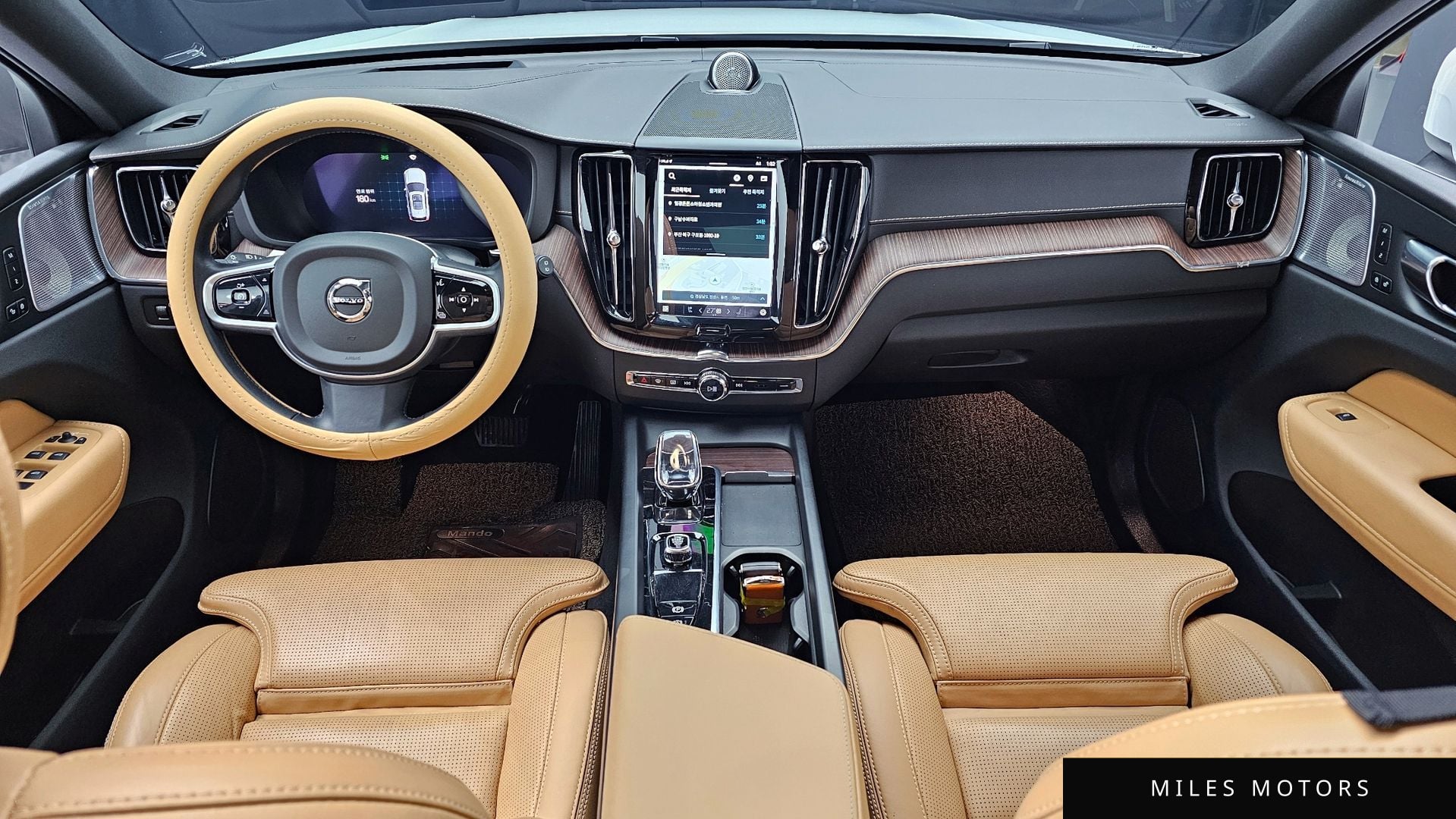 Volvo XC60 2022 — миниатюра 7