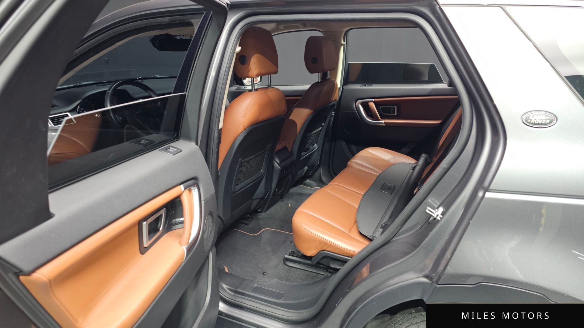 Land Rover Discovery Sport 2016 — миниатюра 12
