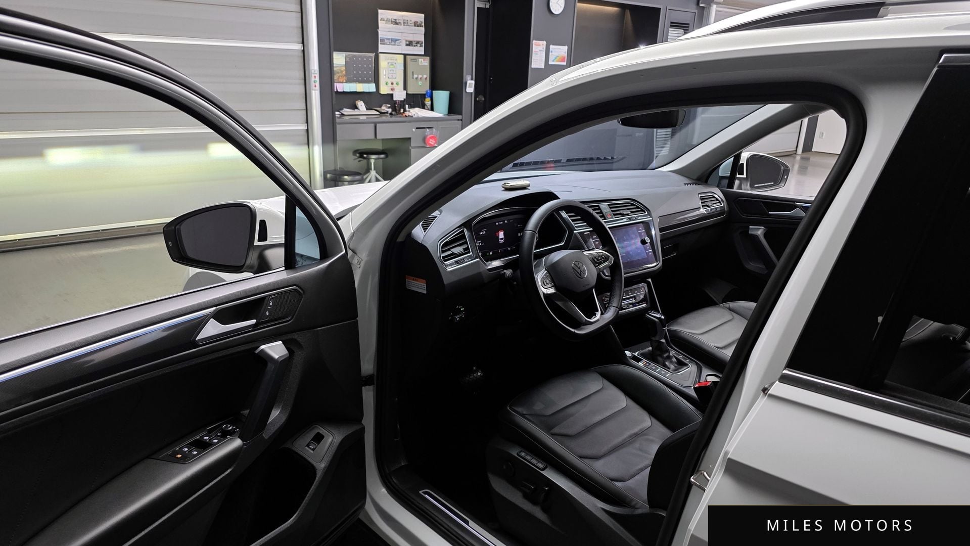 Volkswagen Tiguan 2023 — миниатюра 11