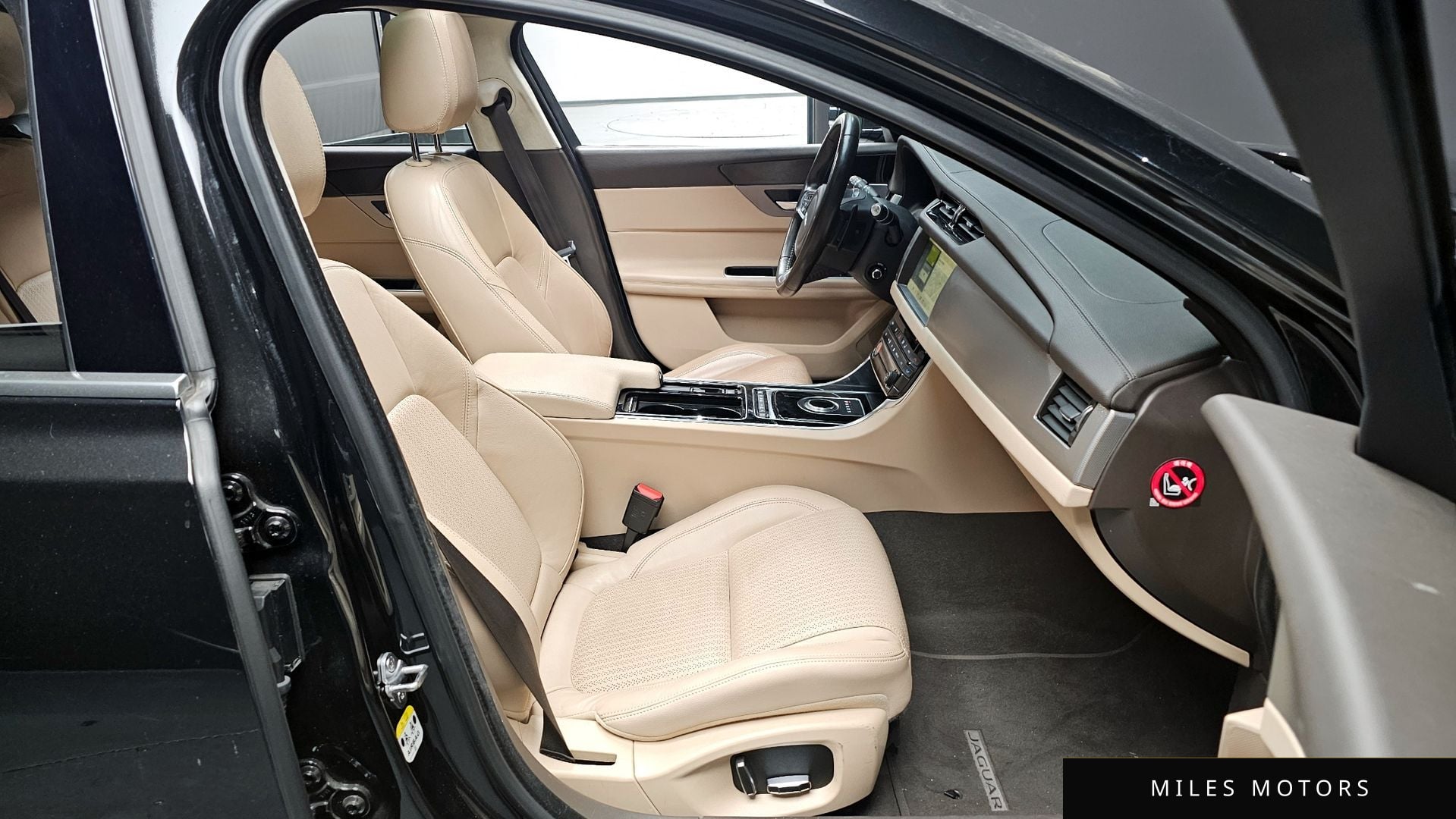 Jaguar XF (X260) 2019 — миниатюра 10