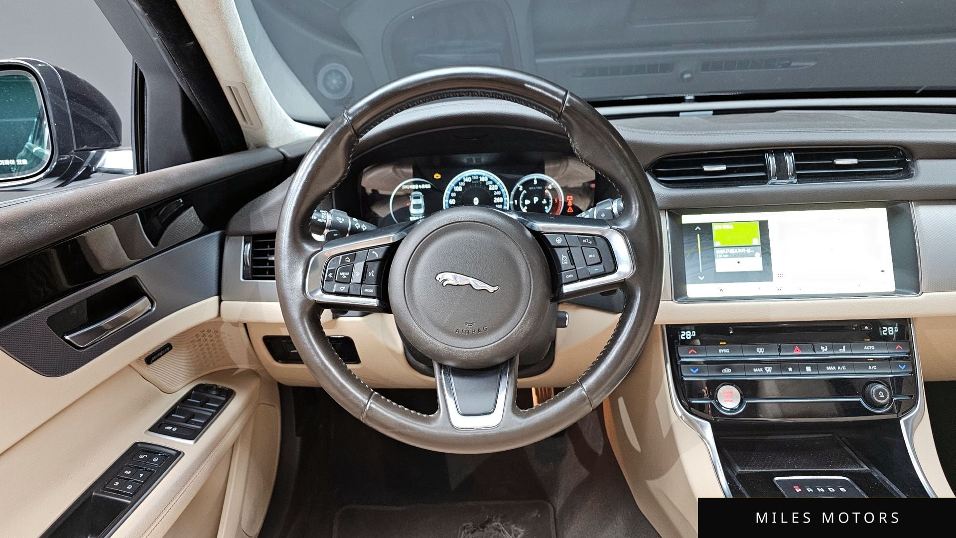 Jaguar XF (X260) 2019 — миниатюра 13