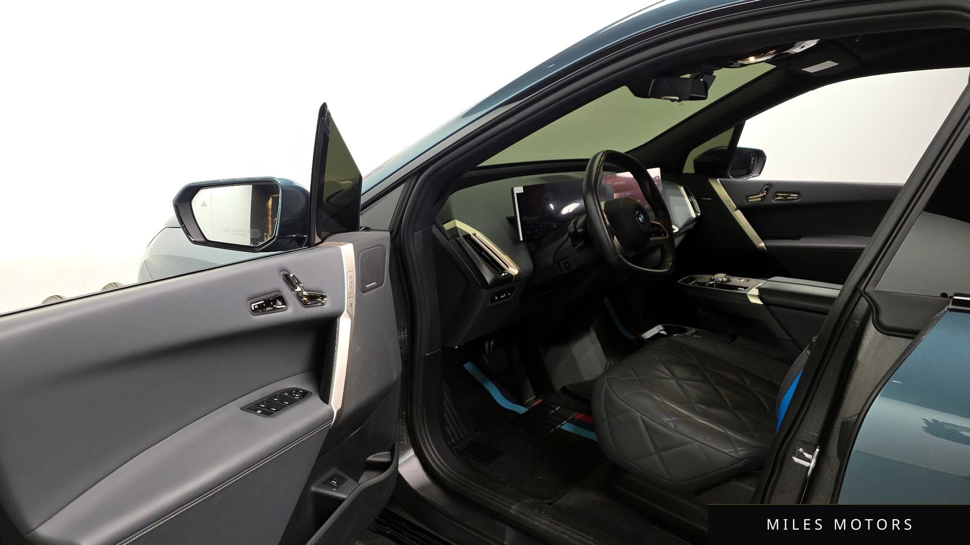 BMW iX 2022 — миниатюра 10