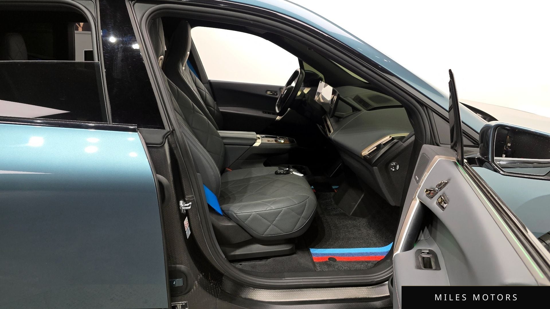 BMW iX 2022 — миниатюра 11