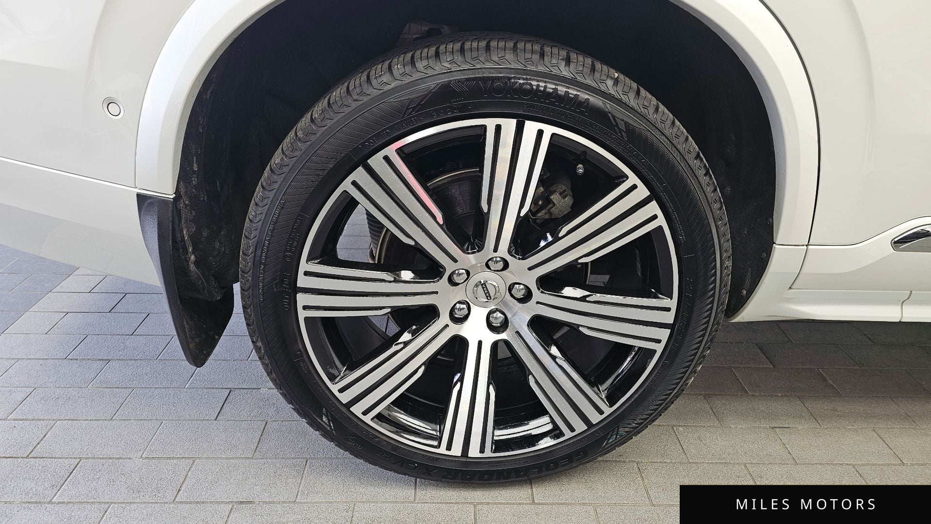 Volvo XC90 2022 — миниатюра 5