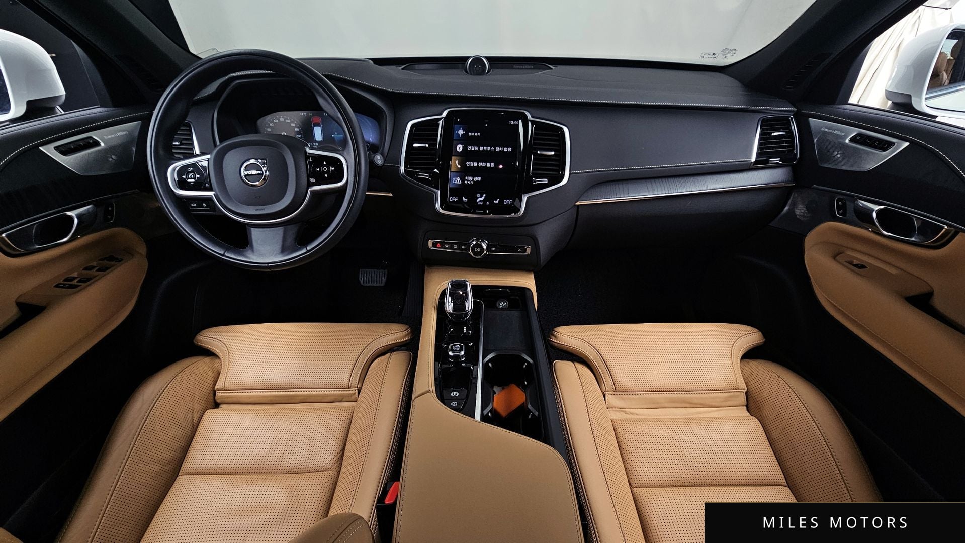 Volvo XC90 2022 — миниатюра 7